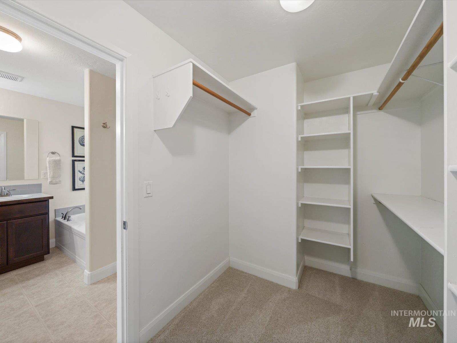 4902 W Torana St, Meridian, Idaho 83646, 4 Bedrooms, 2.5 Bathrooms, Residential For Sale, Price $549,900, 98968619