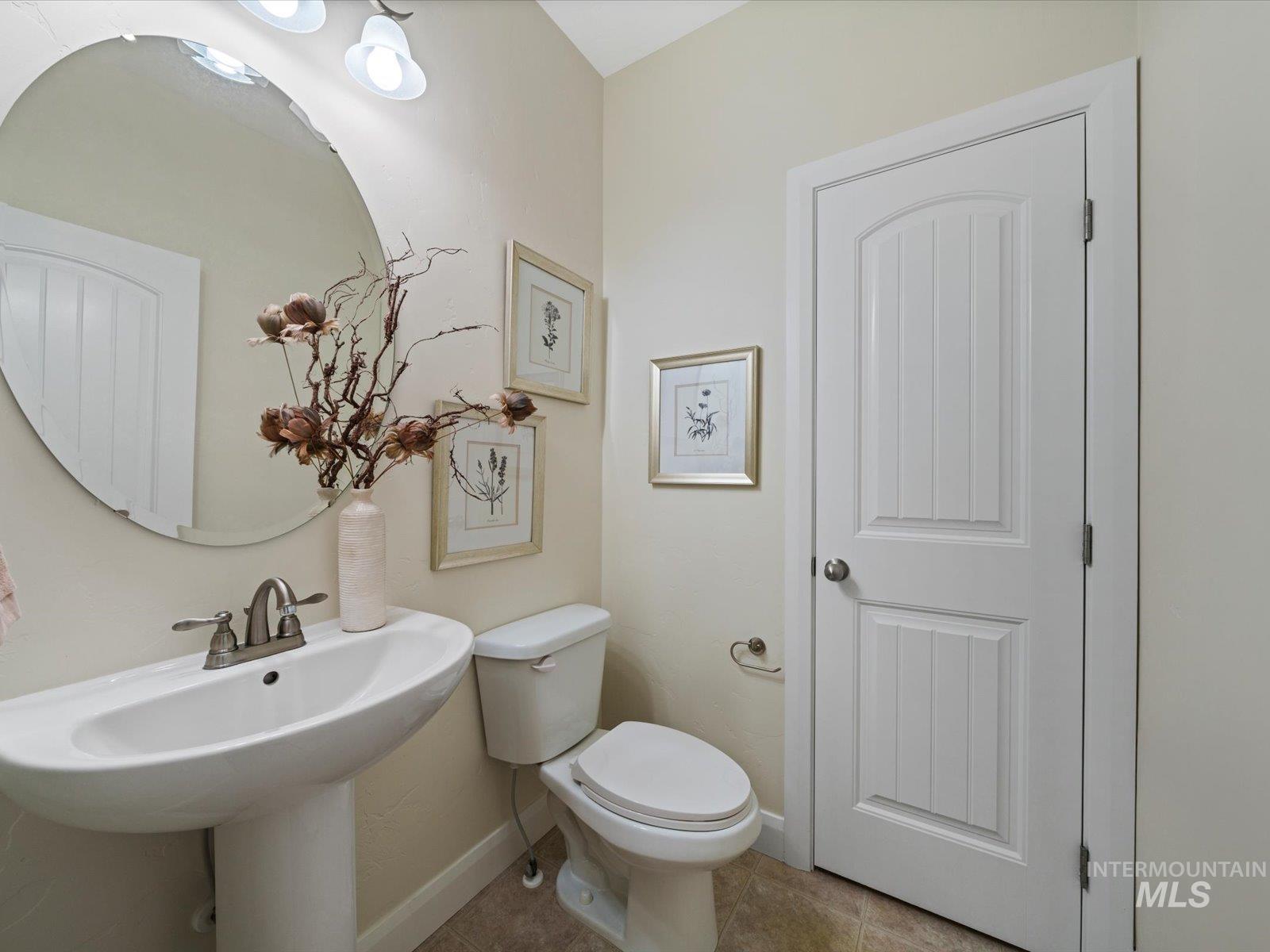 4902 W Torana St, Meridian, Idaho 83646, 4 Bedrooms, 2.5 Bathrooms, Residential For Sale, Price $549,900, 98968619