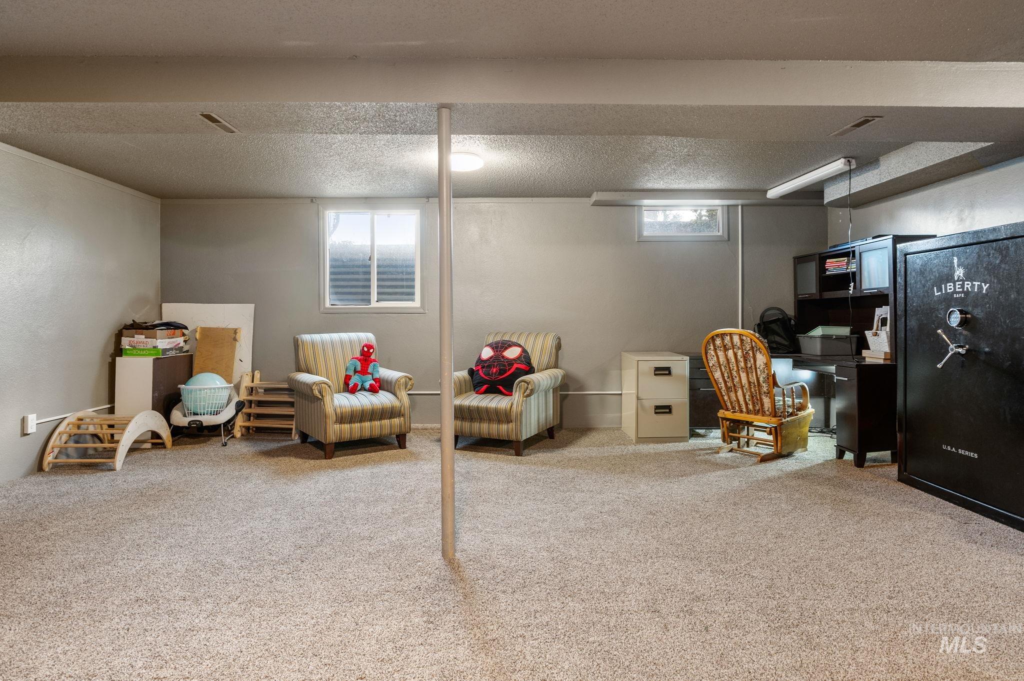 1510 Warner Avenue, Lewiston, Idaho 83501, 4 Bedrooms, 3 Bathrooms, Residential For Sale, Price $419,000, 98968620