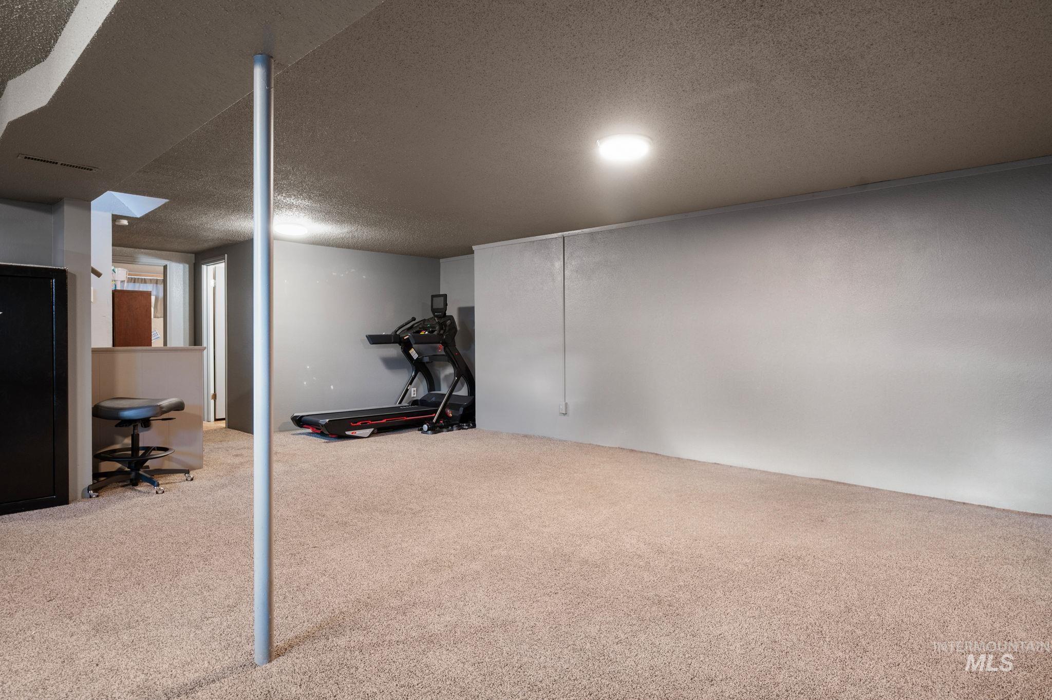 1510 Warner Avenue, Lewiston, Idaho 83501, 4 Bedrooms, 3 Bathrooms, Residential For Sale, Price $419,000, 98968620