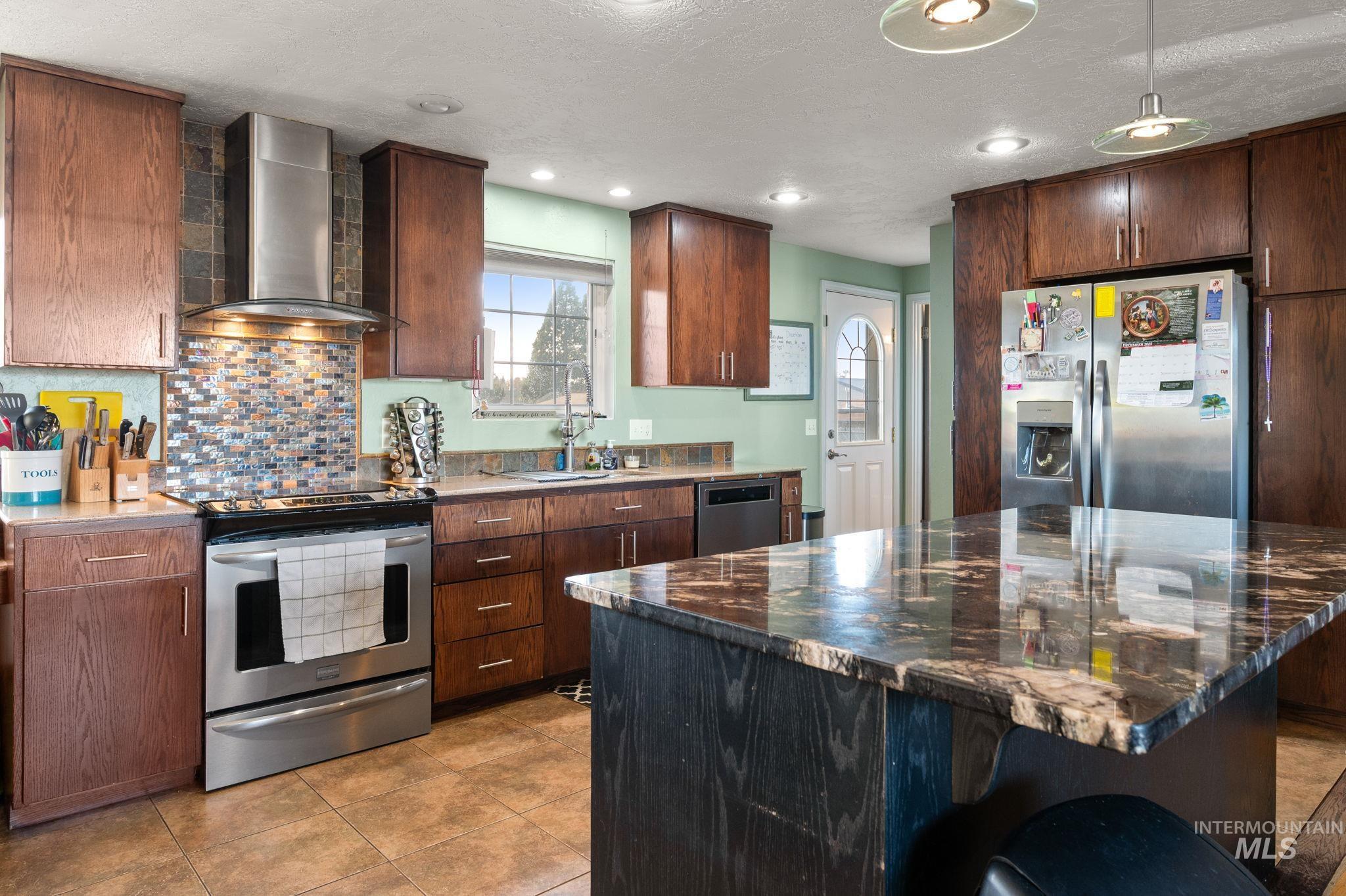 1510 Warner Avenue, Lewiston, Idaho 83501, 4 Bedrooms, 3 Bathrooms, Residential For Sale, Price $419,000, 98968620