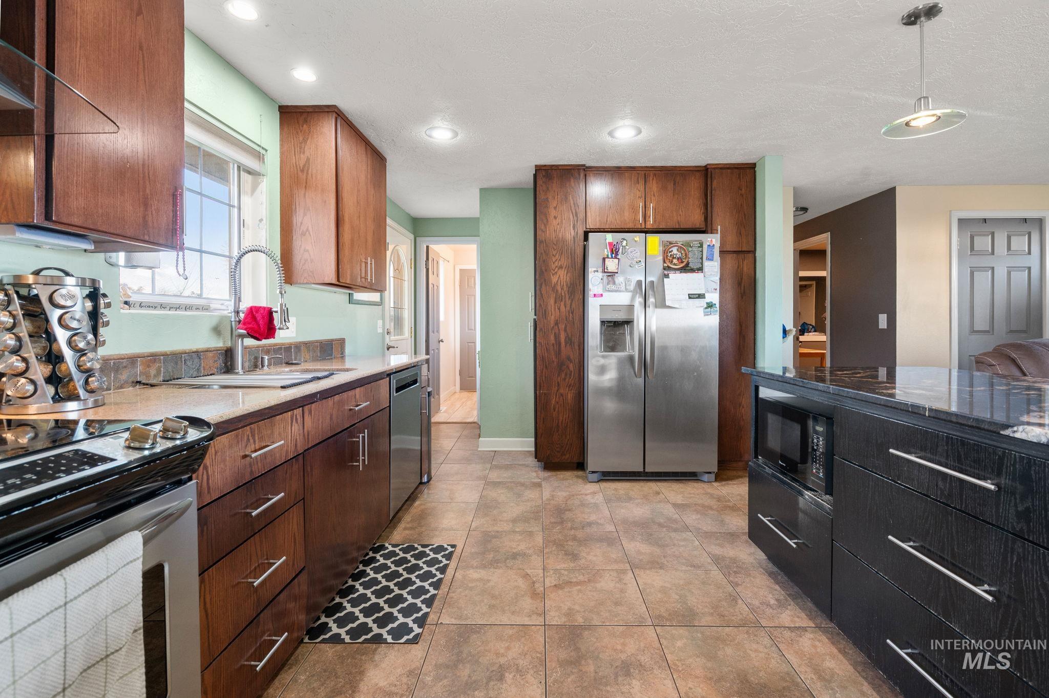 1510 Warner Avenue, Lewiston, Idaho 83501, 4 Bedrooms, 3 Bathrooms, Residential For Sale, Price $419,000, 98968620