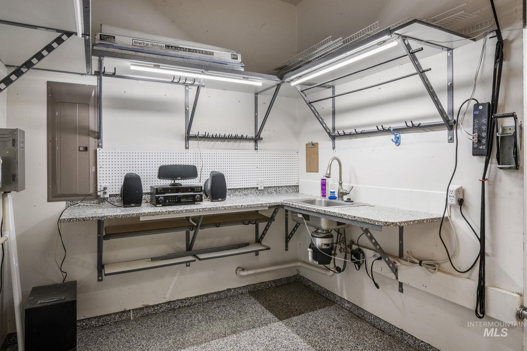 1409 Bitterroot Drive, Twin Falls, Idaho 83301, 7 Bedrooms, 3 Bathrooms, Residential For Sale, Price $599,950,MLS 98968642