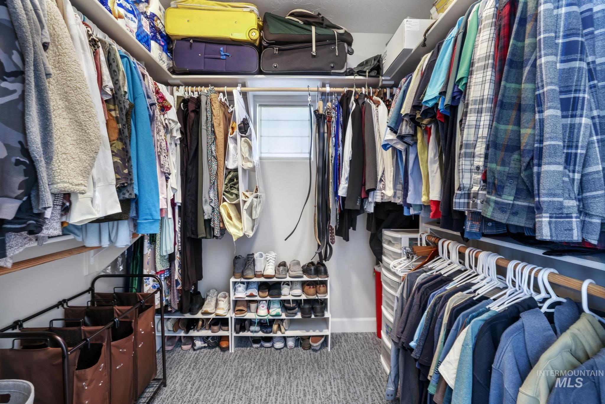 781 Midnight Sun Loop, Twin Falls, Idaho 83301, 4 Bedrooms, 2 Bathrooms, Residential For Sale, Price $550,000, 98968652