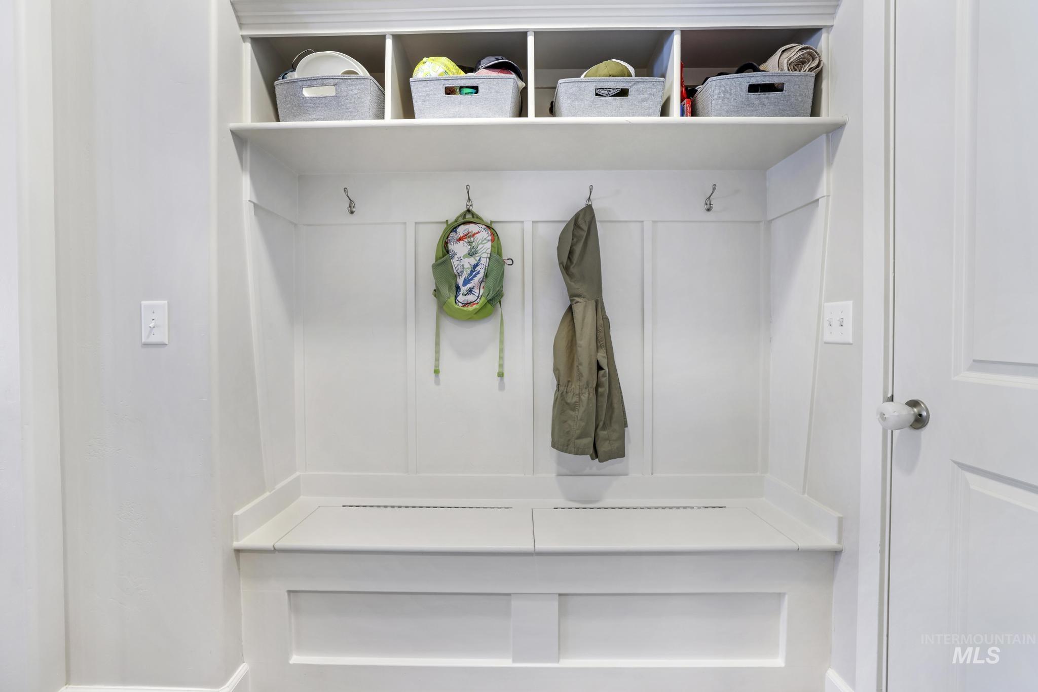 781 Midnight Sun Loop, Twin Falls, Idaho 83301, 4 Bedrooms, 2 Bathrooms, Residential For Sale, Price $550,000, 98968652