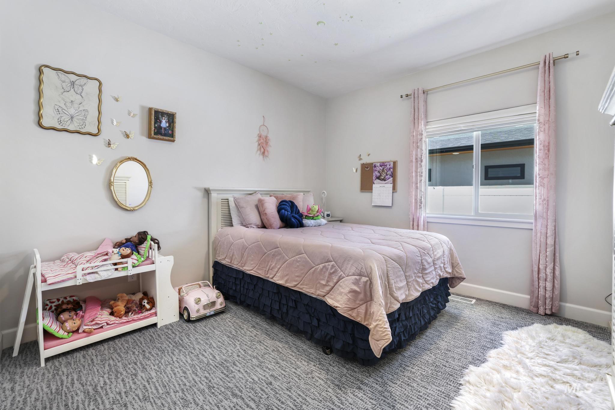 781 Midnight Sun Loop, Twin Falls, Idaho 83301, 4 Bedrooms, 2 Bathrooms, Residential For Sale, Price $550,000, 98968652