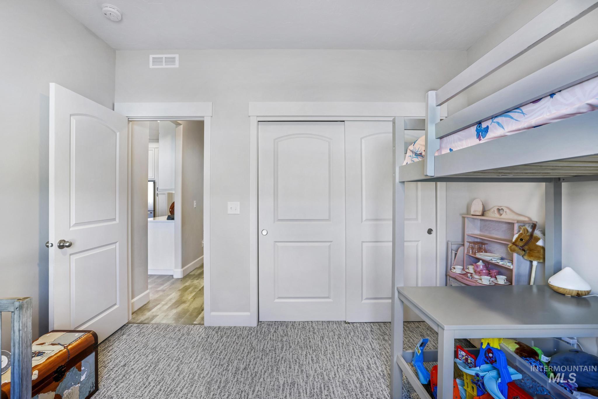 781 Midnight Sun Loop, Twin Falls, Idaho 83301, 4 Bedrooms, 2 Bathrooms, Residential For Sale, Price $550,000, 98968652