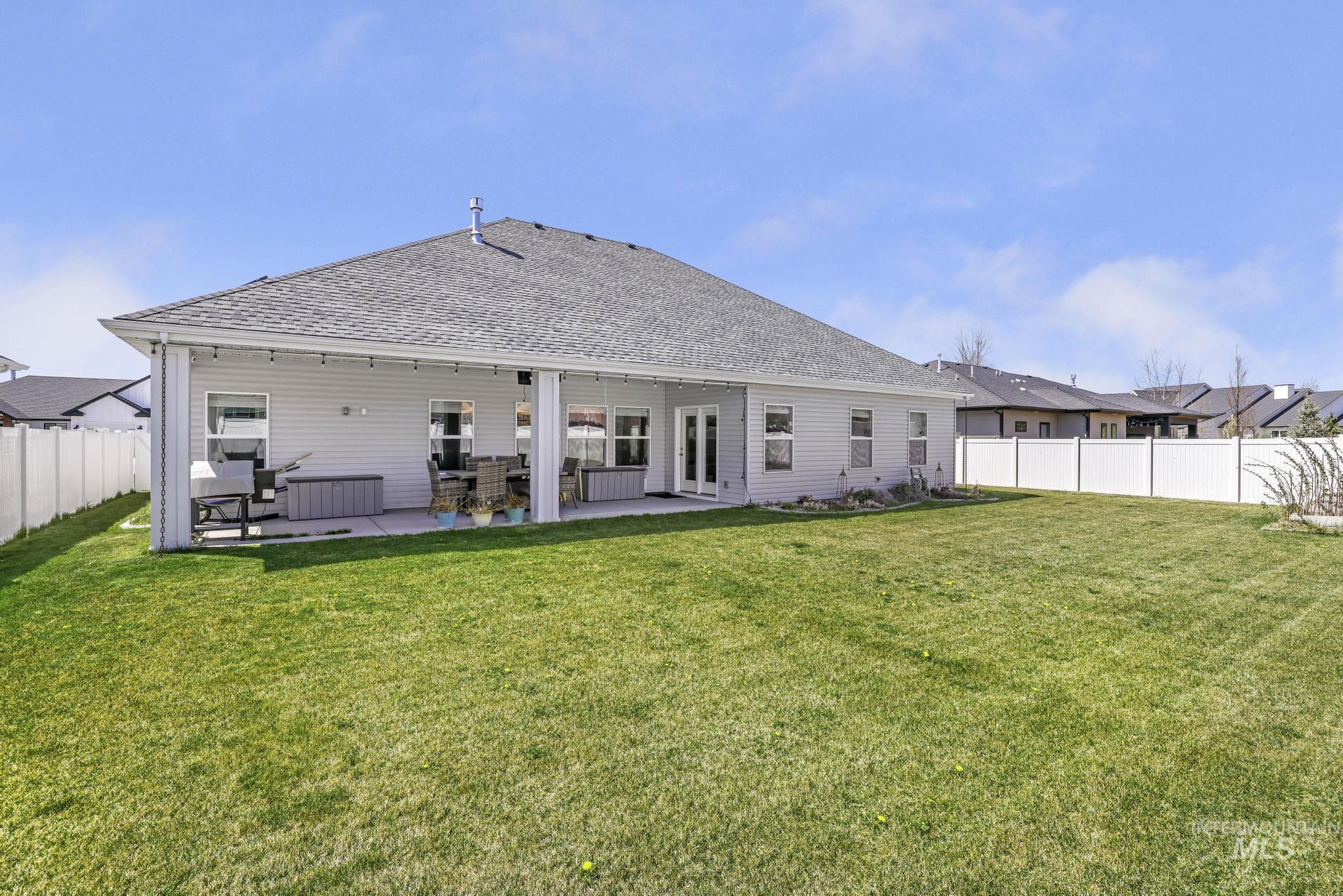 781 Midnight Sun Loop, Twin Falls, Idaho 83301, 4 Bedrooms, 2 Bathrooms, Residential For Sale, Price $550,000, 98968652