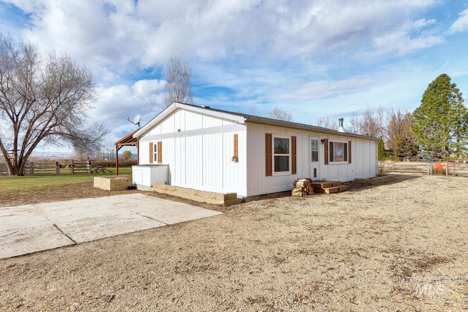 18725 Fargo Rd, Wilder, Idaho 83676, 3 Bedrooms, 2 Bathrooms, Residential For Sale, Price $404,990, 98968660