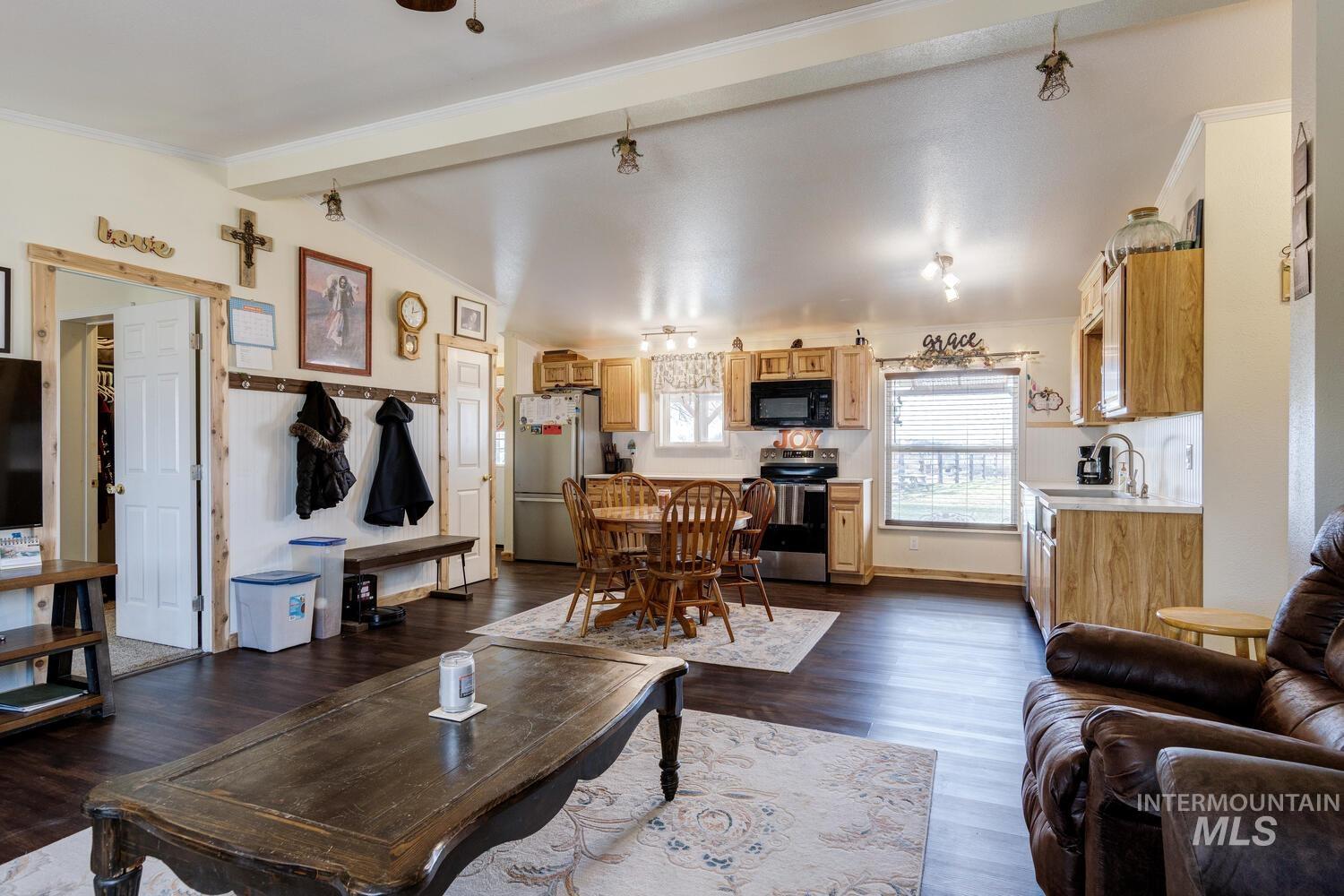 18725 Fargo Rd, Wilder, Idaho 83676, 3 Bedrooms, 2 Bathrooms, Residential For Sale, Price $404,990, 98968660