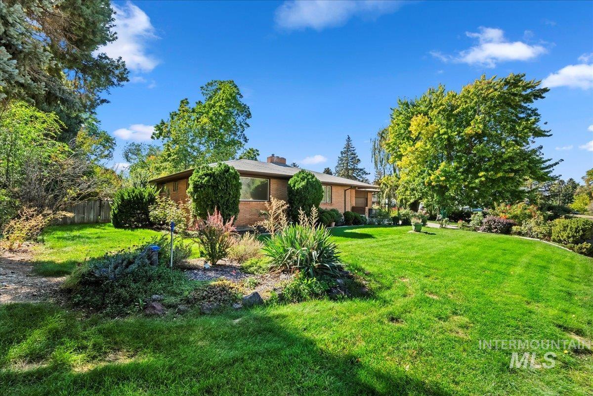 10529 W Stardust Drive, Boise, Idaho 83709, 4 Bedrooms, 3 Bathrooms, Residential For Sale, Price $590,000, 98968662