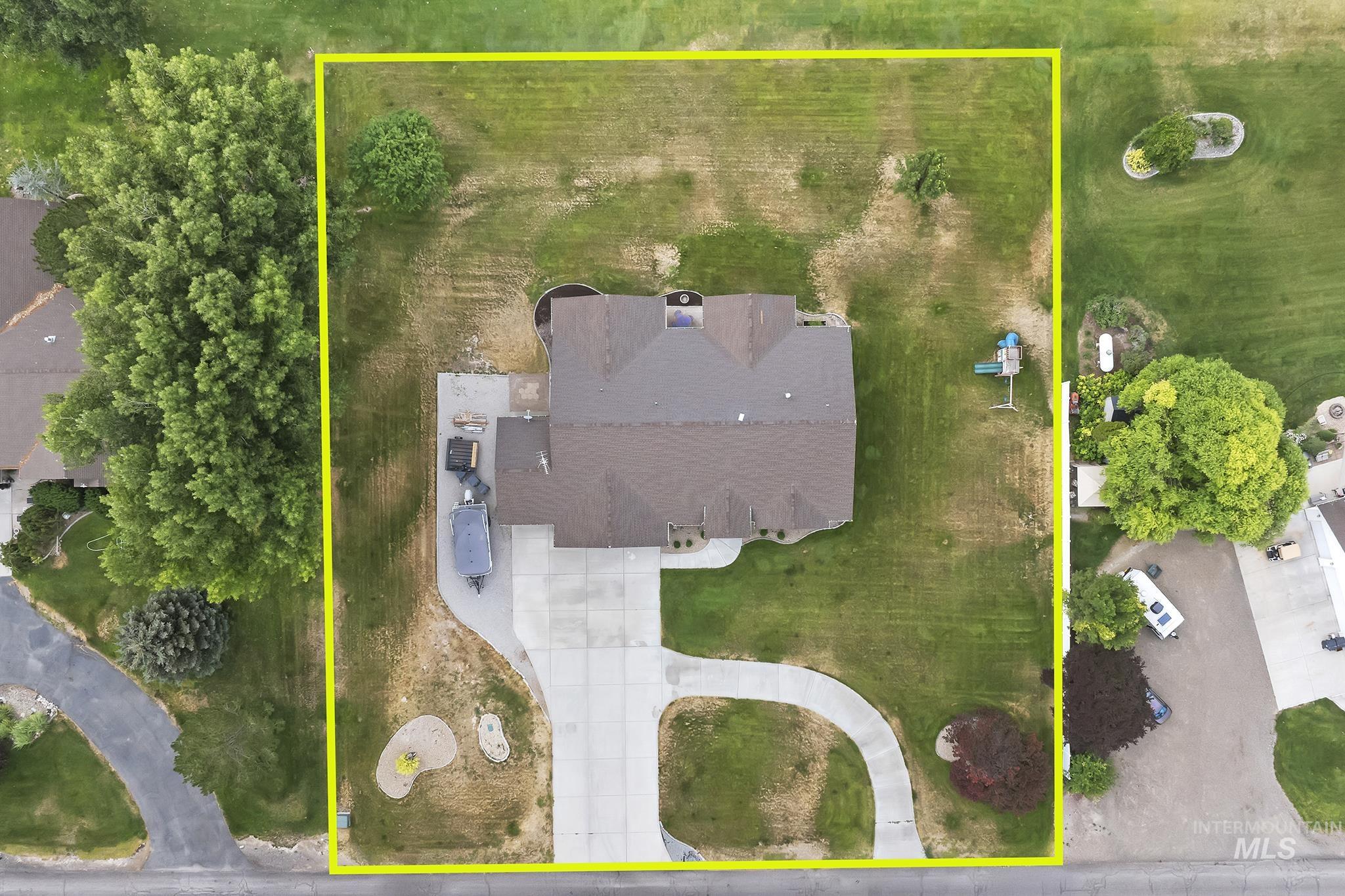 View from above of property with property parcel outlined