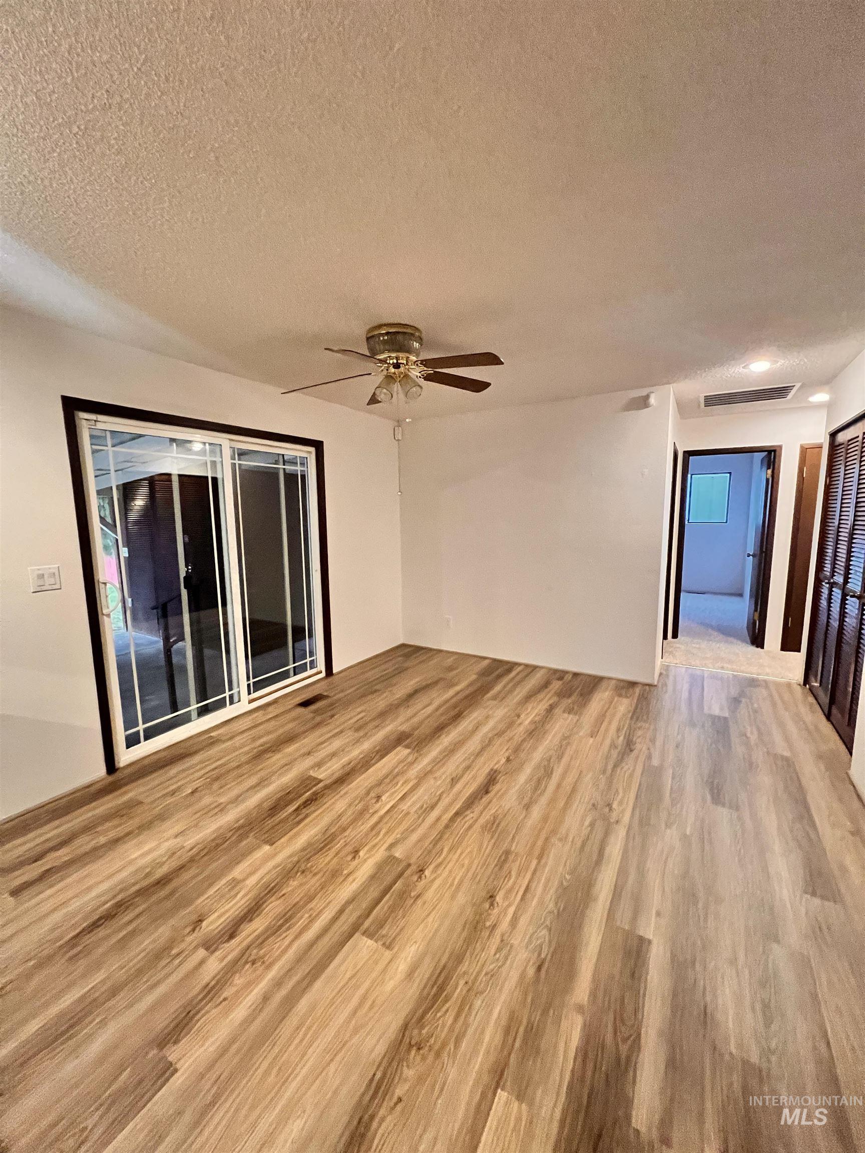 2412 Robert Ave, Caldwell, Idaho 83605, 3 Bedrooms, 2 Bathrooms, Residential For Sale, Price $325,000, 98968668