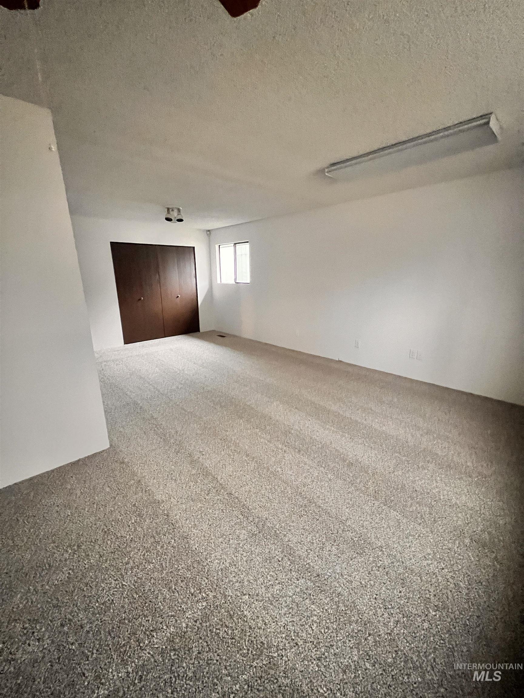 2412 Robert Ave, Caldwell, Idaho 83605, 3 Bedrooms, 2 Bathrooms, Residential For Sale, Price $325,000, 98968668