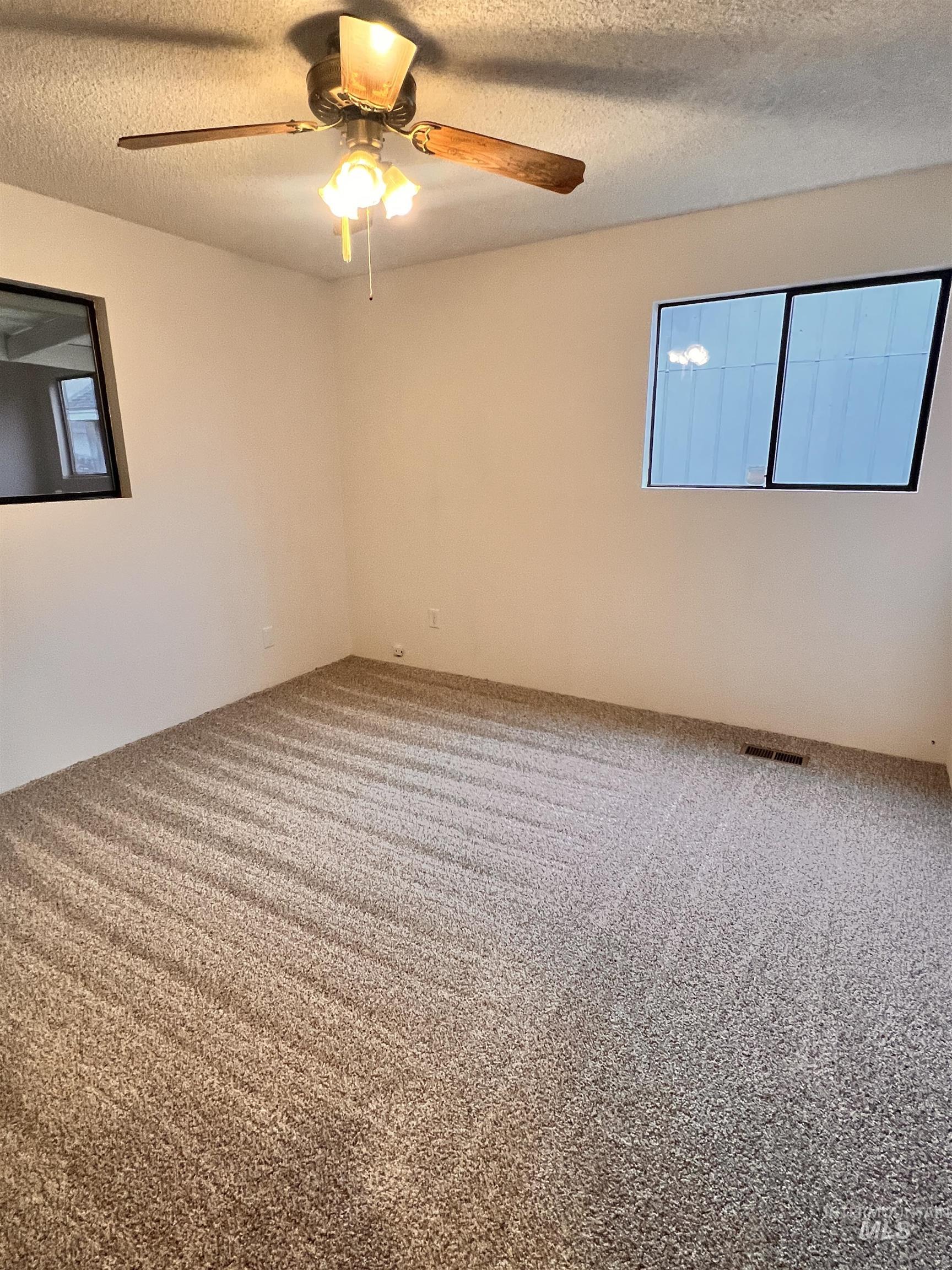 2412 Robert Ave, Caldwell, Idaho 83605, 3 Bedrooms, 2 Bathrooms, Residential For Sale, Price $325,000, 98968668