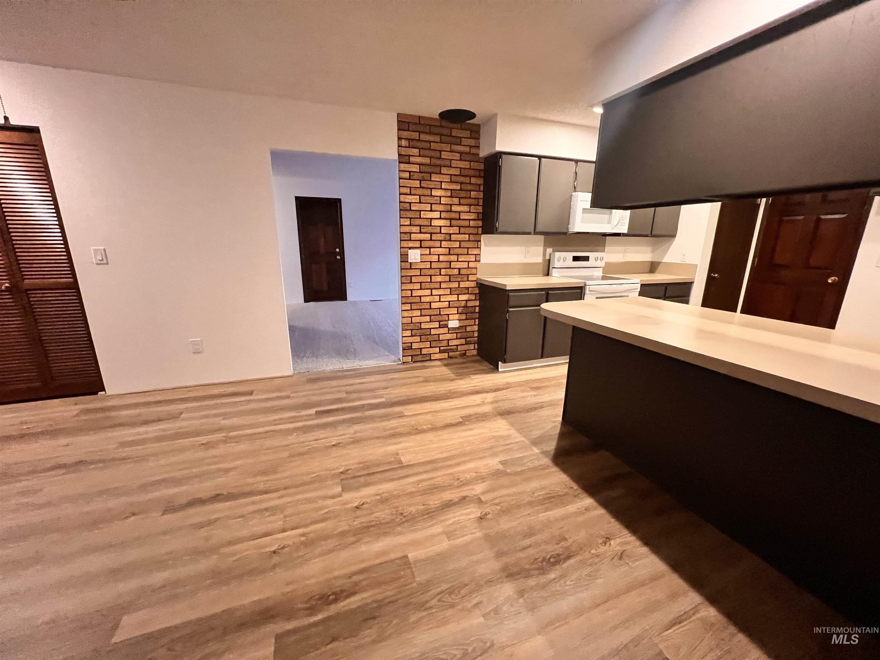 2412 Robert Ave, Caldwell, Idaho 83605, 3 Bedrooms, 2 Bathrooms, Residential For Sale, Price $325,000, 98968668