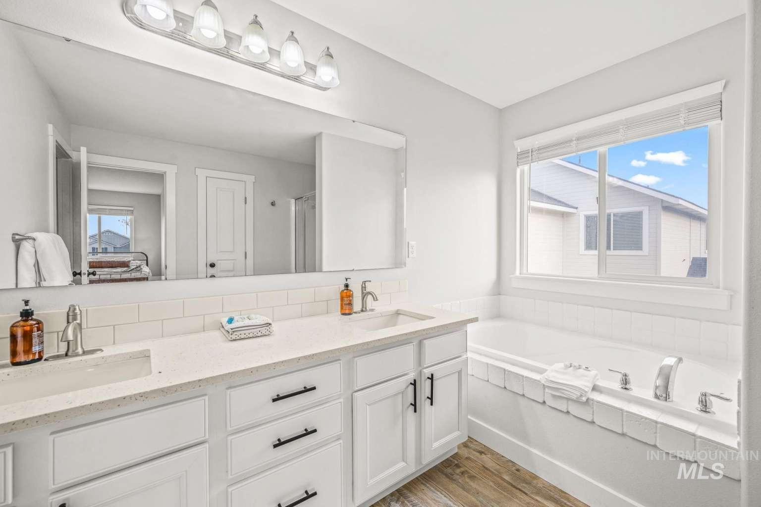 1591 Vinifera, Kuna, Idaho 83634, 6 Bedrooms, 2.5 Bathrooms, Residential For Sale, Price $585,000, 98968674