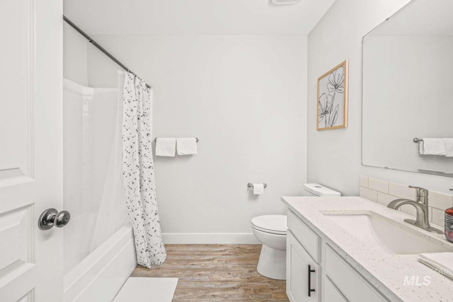 1591 Vinifera, Kuna, Idaho 83634, 6 Bedrooms, 2.5 Bathrooms, Residential For Sale, Price $585,000, 98968674