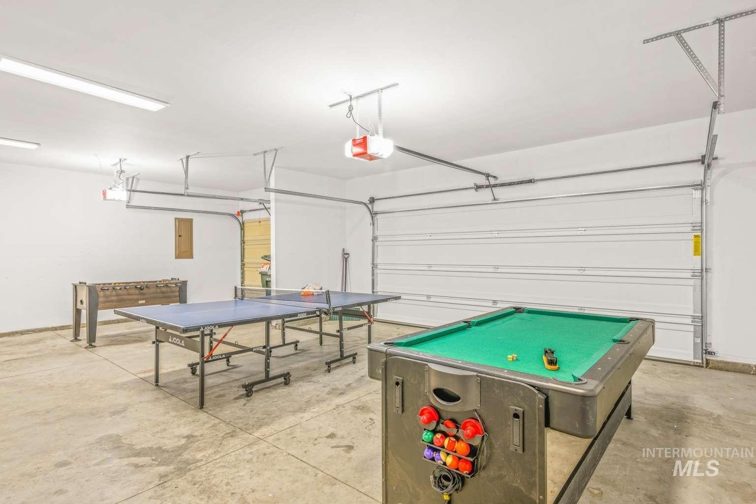 1591 Vinifera, Kuna, Idaho 83634, 6 Bedrooms, 2.5 Bathrooms, Residential For Sale, Price $585,000, 98968674