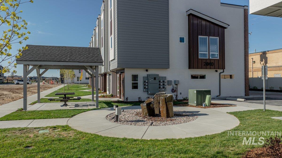 2773 W Palouse St, Boise, Idaho 83705, 3 Bedrooms, 2 Bathrooms, Residential For Sale, Price $459,999, 98968680