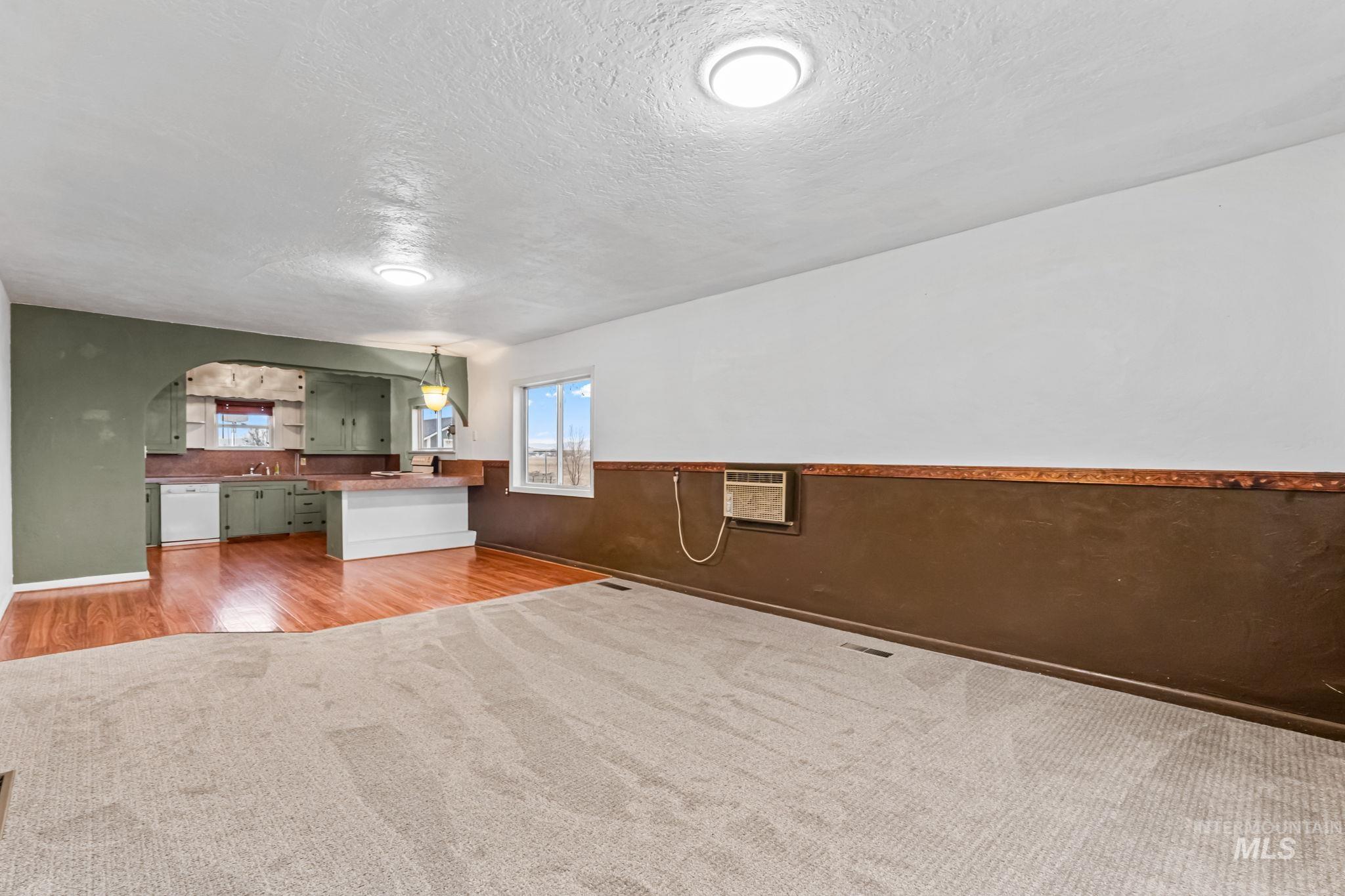 10065 Deer Flat Rd, Nampa, Idaho 83686, 4 Bedrooms, 2 Bathrooms, Residential For Sale, Price $589,900, 98968683