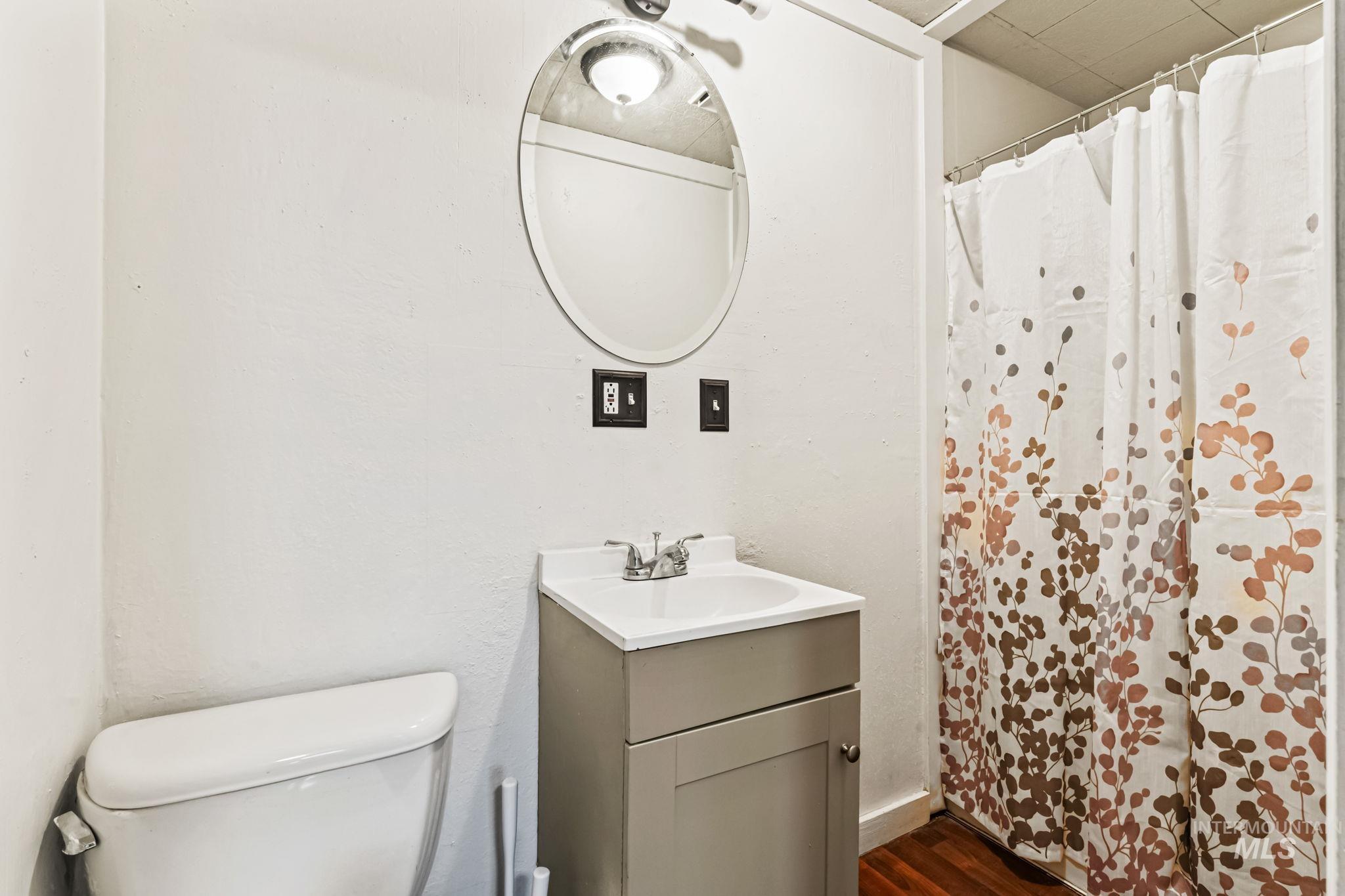 10065 Deer Flat Rd, Nampa, Idaho 83686, 4 Bedrooms, 2 Bathrooms, Residential For Sale, Price $589,900, 98968683