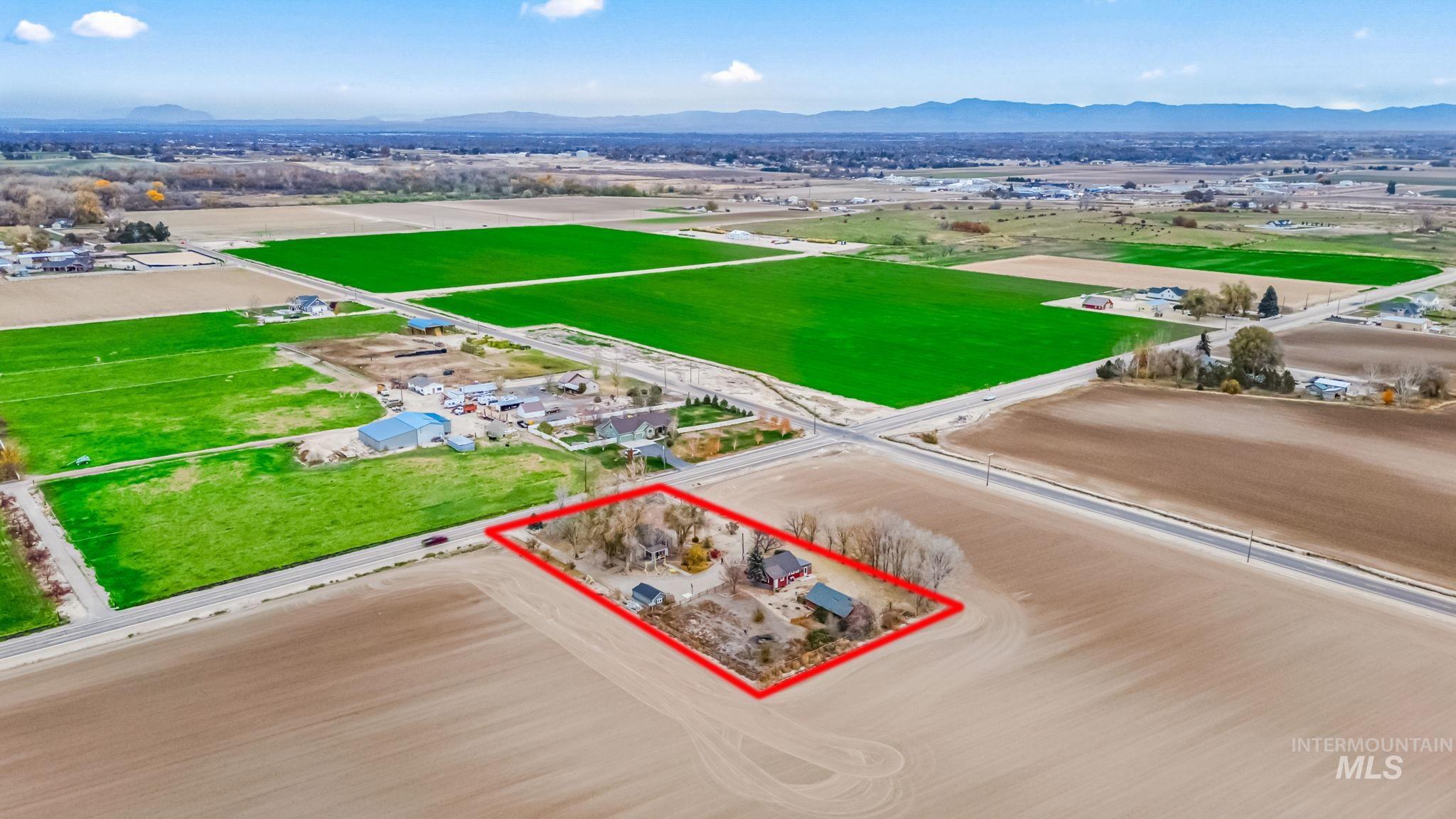 10065 Deer Flat Rd, Nampa, Idaho 83686, 4 Bedrooms, 2 Bathrooms, Residential For Sale, Price $589,900, 98968683