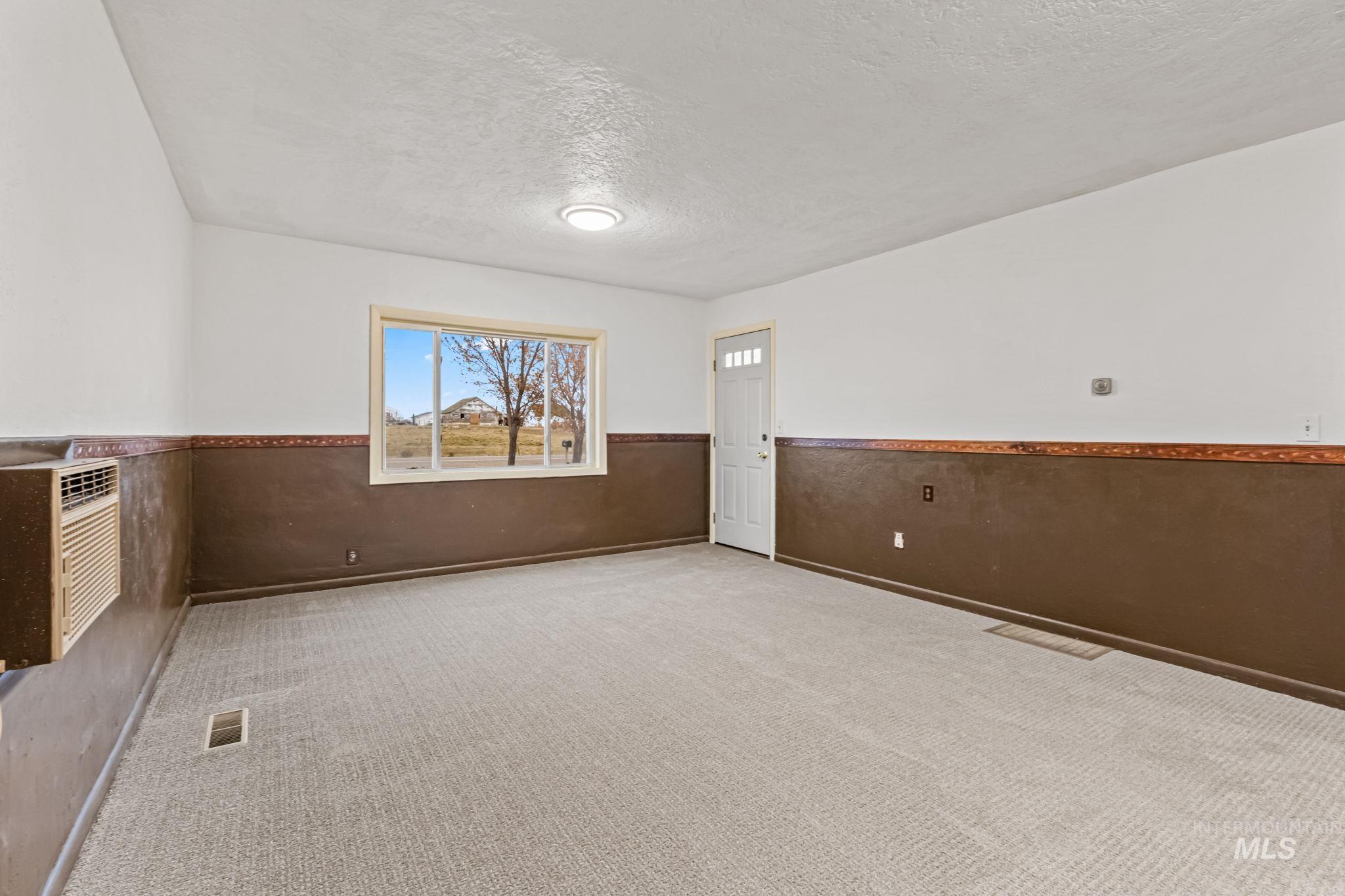 10065 Deer Flat Rd, Nampa, Idaho 83686, 4 Bedrooms, 2 Bathrooms, Residential For Sale, Price $589,900, 98968683