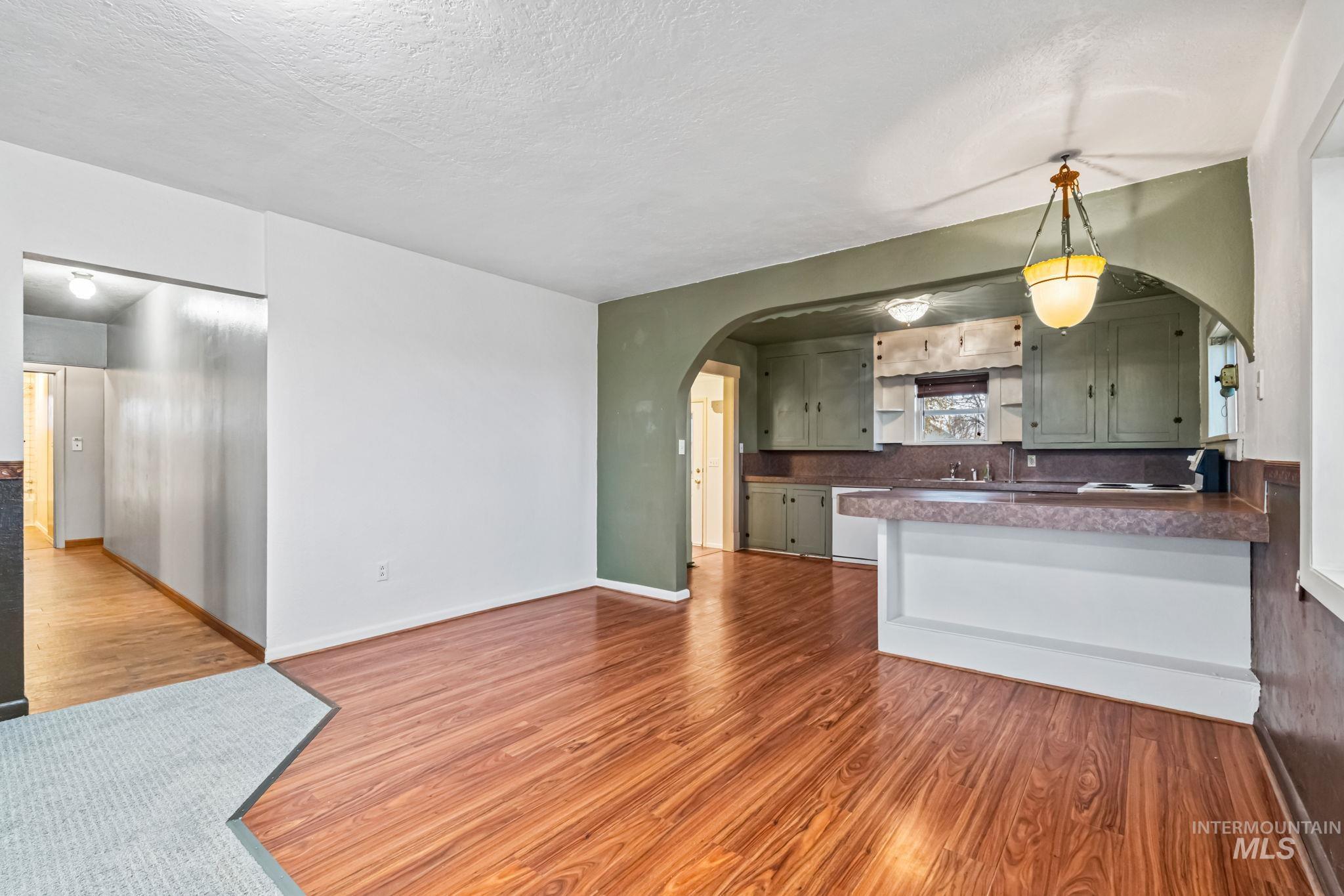 10065 Deer Flat Rd, Nampa, Idaho 83686, 4 Bedrooms, 2 Bathrooms, Residential For Sale, Price $589,900, 98968683