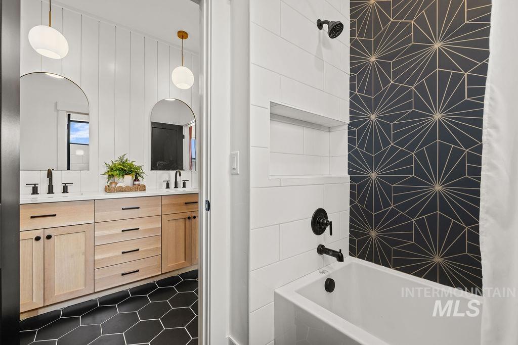 7720 W Lookout View Ct, Meridian, Idaho 83646, 5 Bedrooms, 5 Bathrooms, Residential For Sale, Price $2,549,999, 98968686