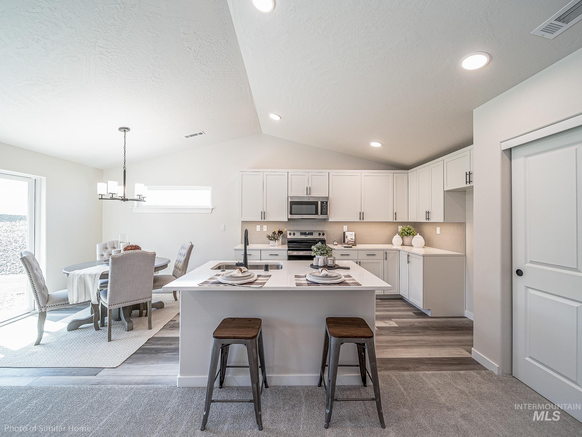 11264 Bluefield Dr, Caldwell, Idaho 83605, 3 Bedrooms, 2 Bathrooms, Residential For Sale, Price $399,990, 98968689