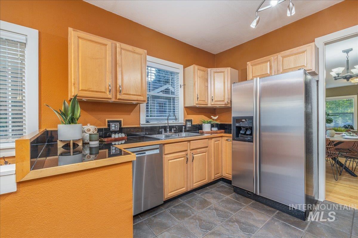 1410 N 20th Street, Boise, Idaho 83702, 3 Bedrooms, 1.5 Bathrooms, Residential For Sale, Price $735,000, 98968694