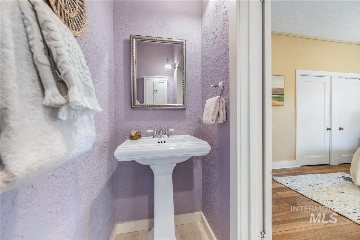 1410 N 20th Street, Boise, Idaho 83702, 3 Bedrooms, 1.5 Bathrooms, Residential For Sale, Price $735,000, 98968694