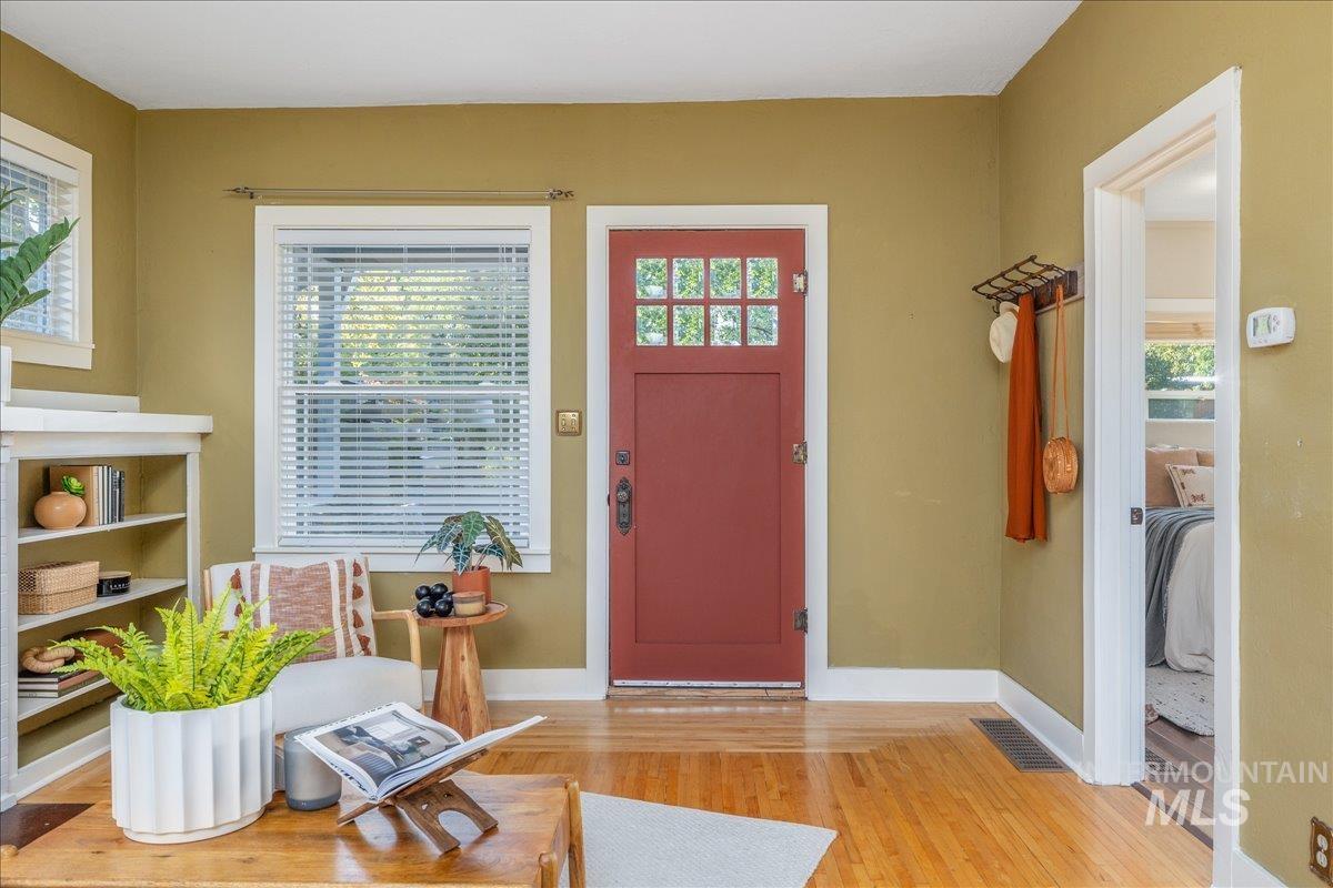 1410 N 20th Street, Boise, Idaho 83702, 3 Bedrooms, 1.5 Bathrooms, Residential For Sale, Price $735,000, 98968694