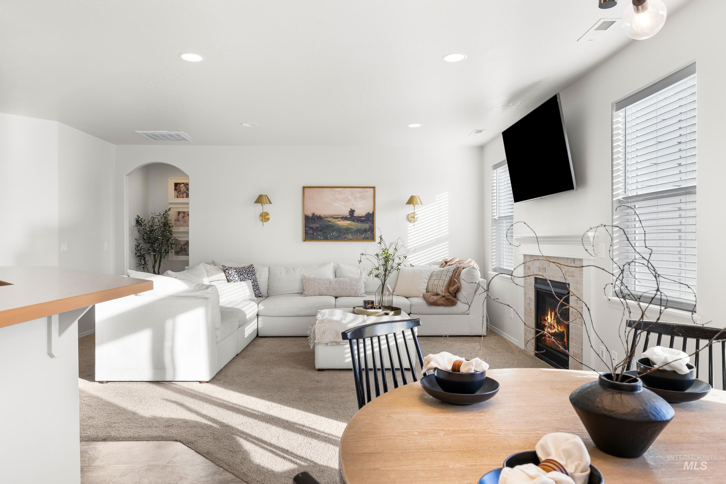 2413 W Foxglove Dr, Nampa, Idaho 83686, 3 Bedrooms, 2 Bathrooms, Residential For Sale, Price $410,000, 98968696