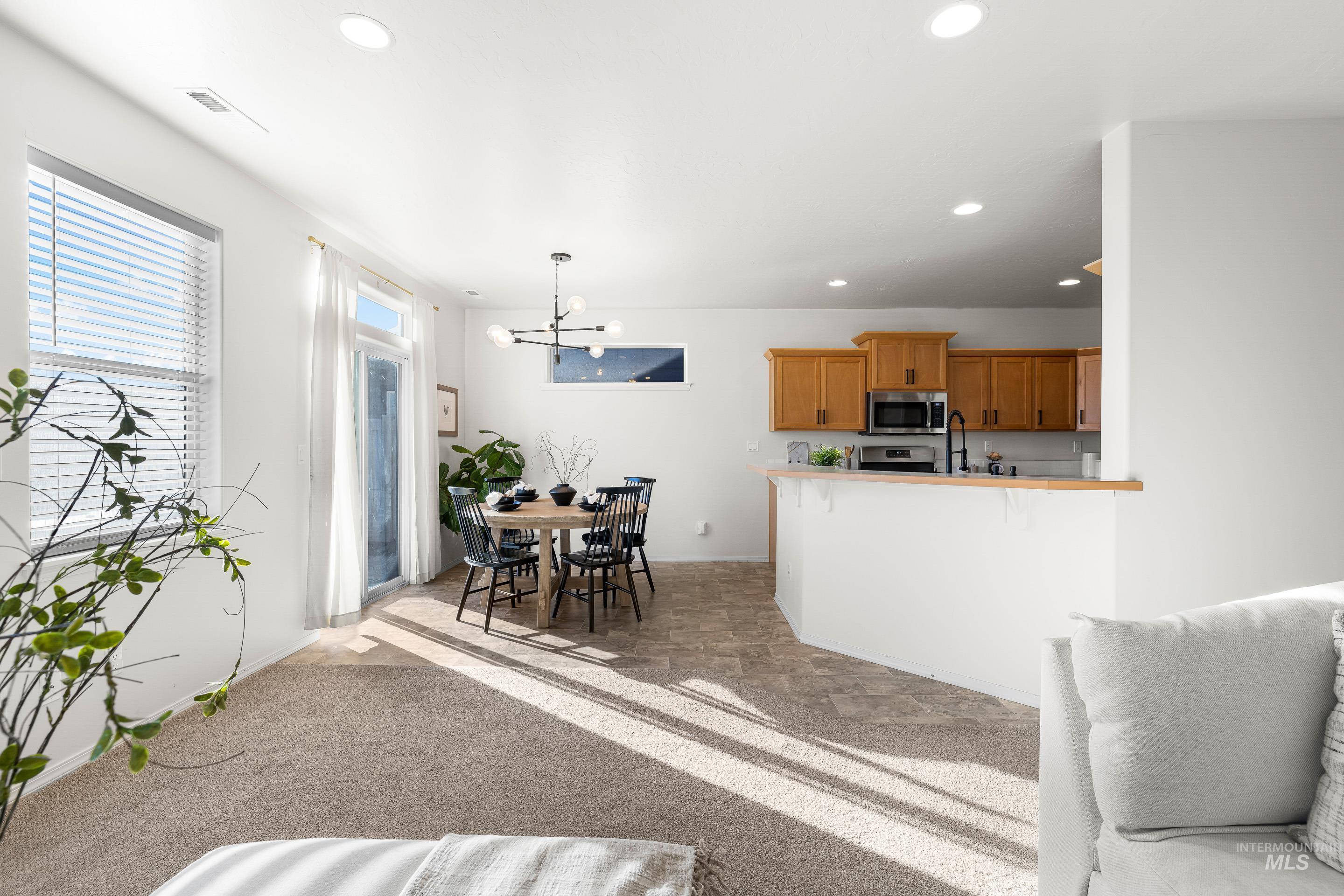 2413 W Foxglove Dr, Nampa, Idaho 83686, 3 Bedrooms, 2 Bathrooms, Residential For Sale, Price $410,000, 98968696