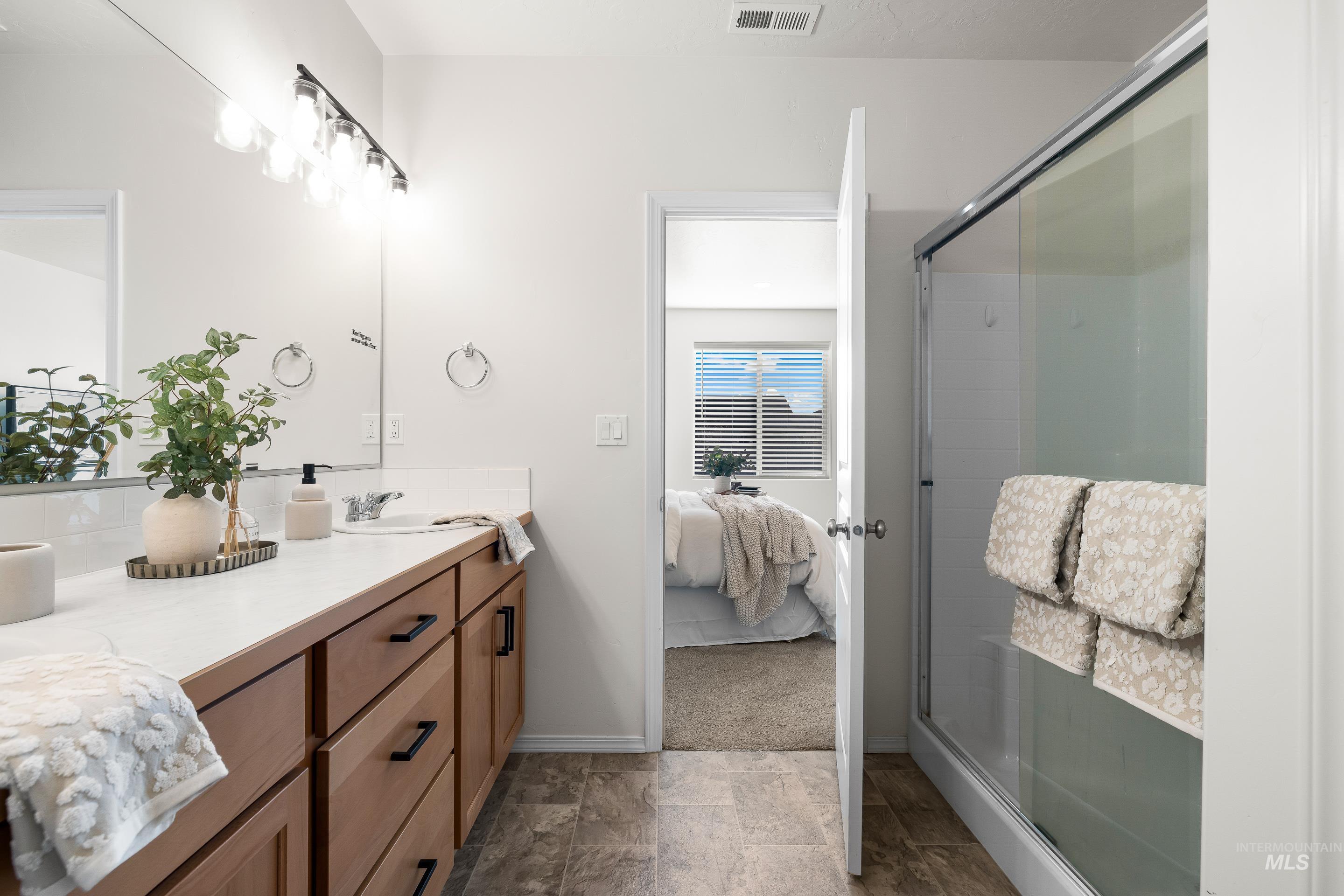 2413 W Foxglove Dr, Nampa, Idaho 83686, 3 Bedrooms, 2 Bathrooms, Residential For Sale, Price $410,000, 98968696