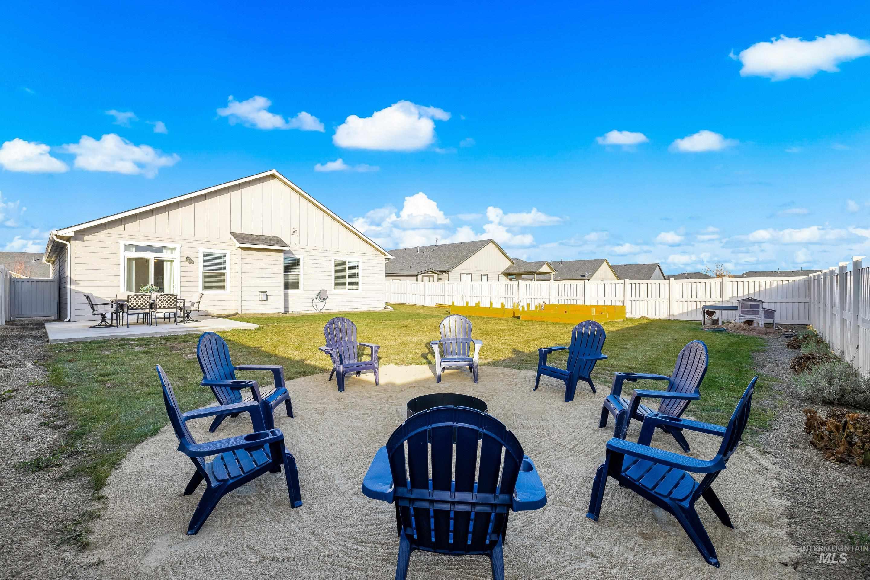 2413 W Foxglove Dr, Nampa, Idaho 83686, 3 Bedrooms, 2 Bathrooms, Residential For Sale, Price $410,000, 98968696