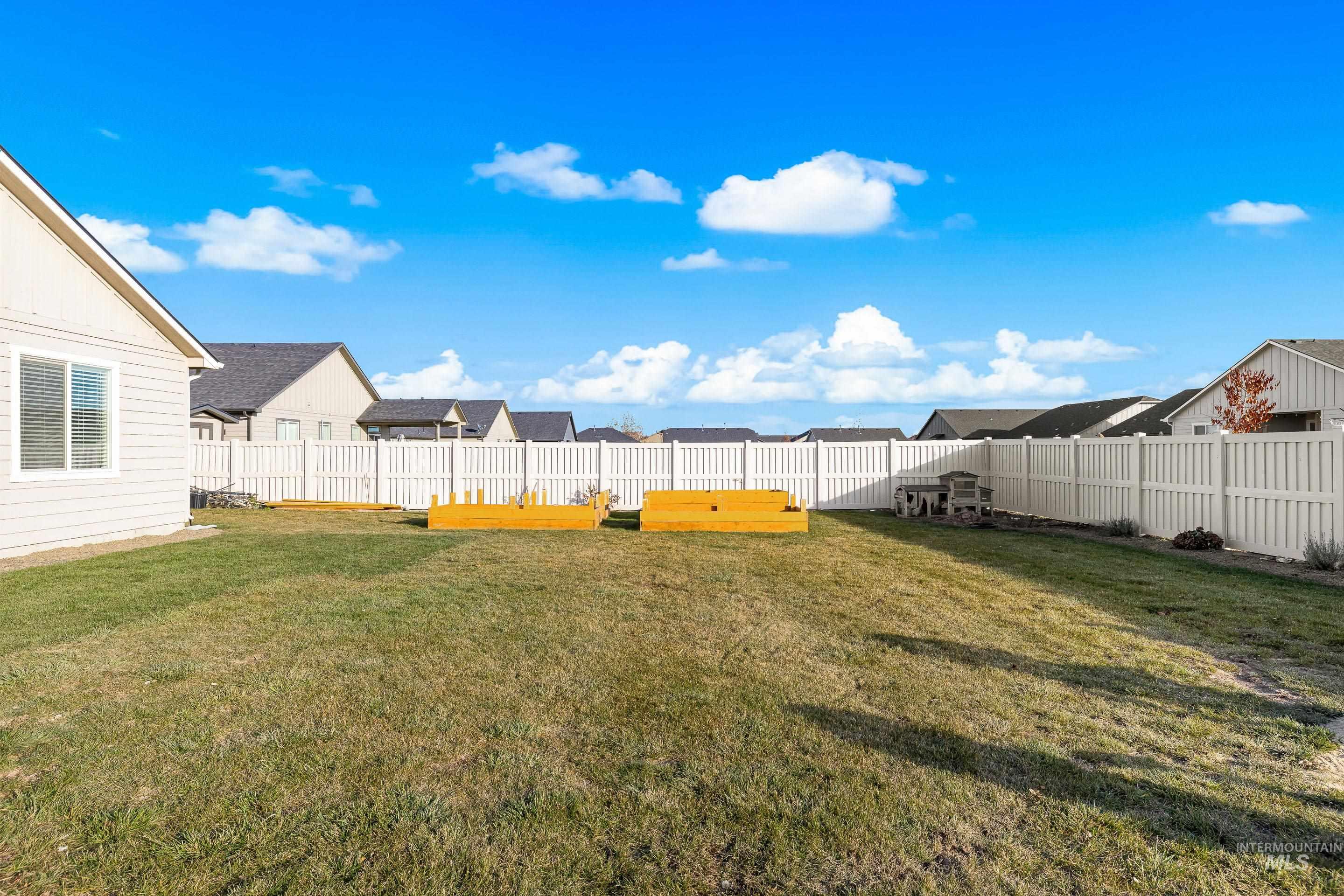 2413 W Foxglove Dr, Nampa, Idaho 83686, 3 Bedrooms, 2 Bathrooms, Residential For Sale, Price $410,000, 98968696