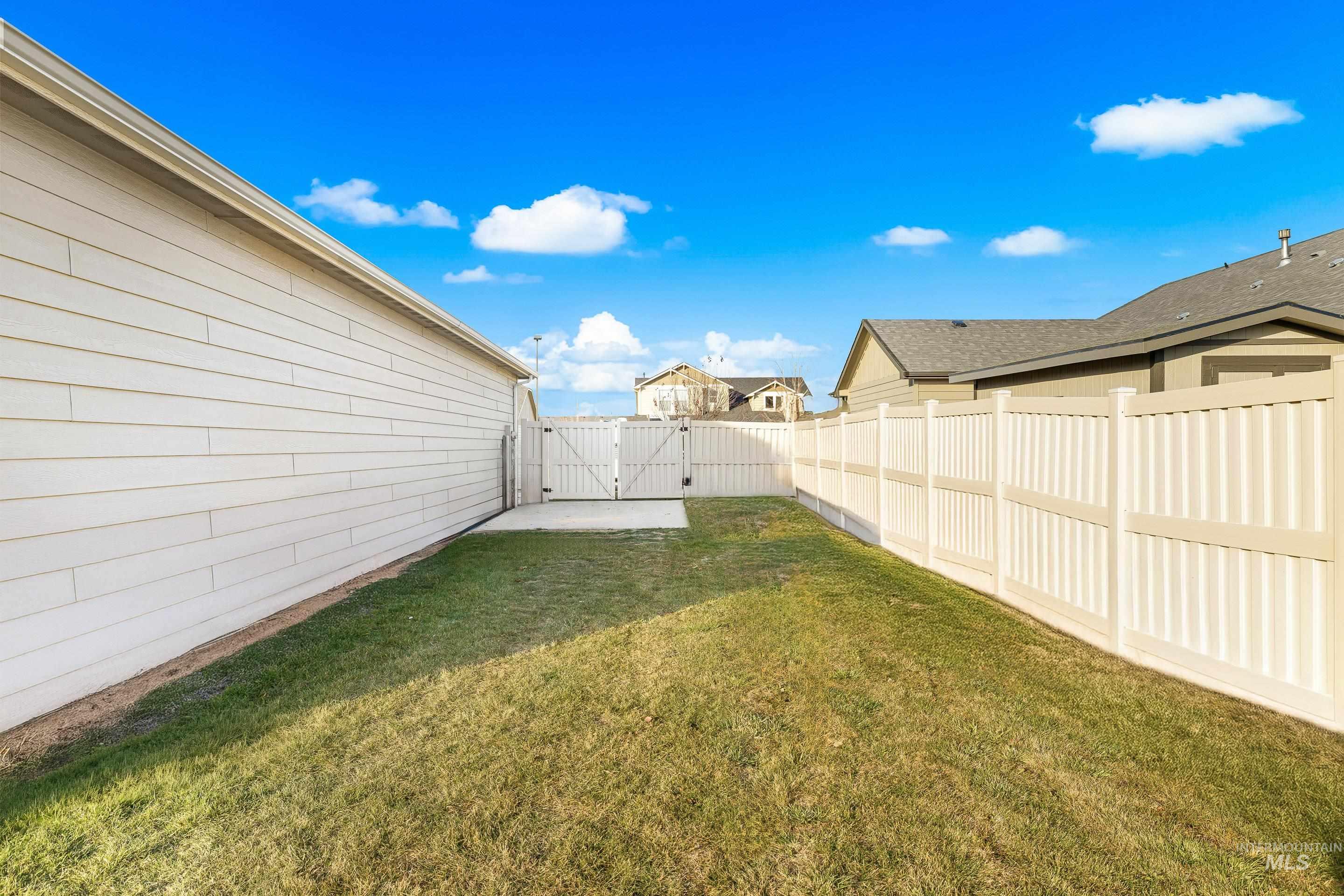 2413 W Foxglove Dr, Nampa, Idaho 83686, 3 Bedrooms, 2 Bathrooms, Residential For Sale, Price $410,000, 98968696