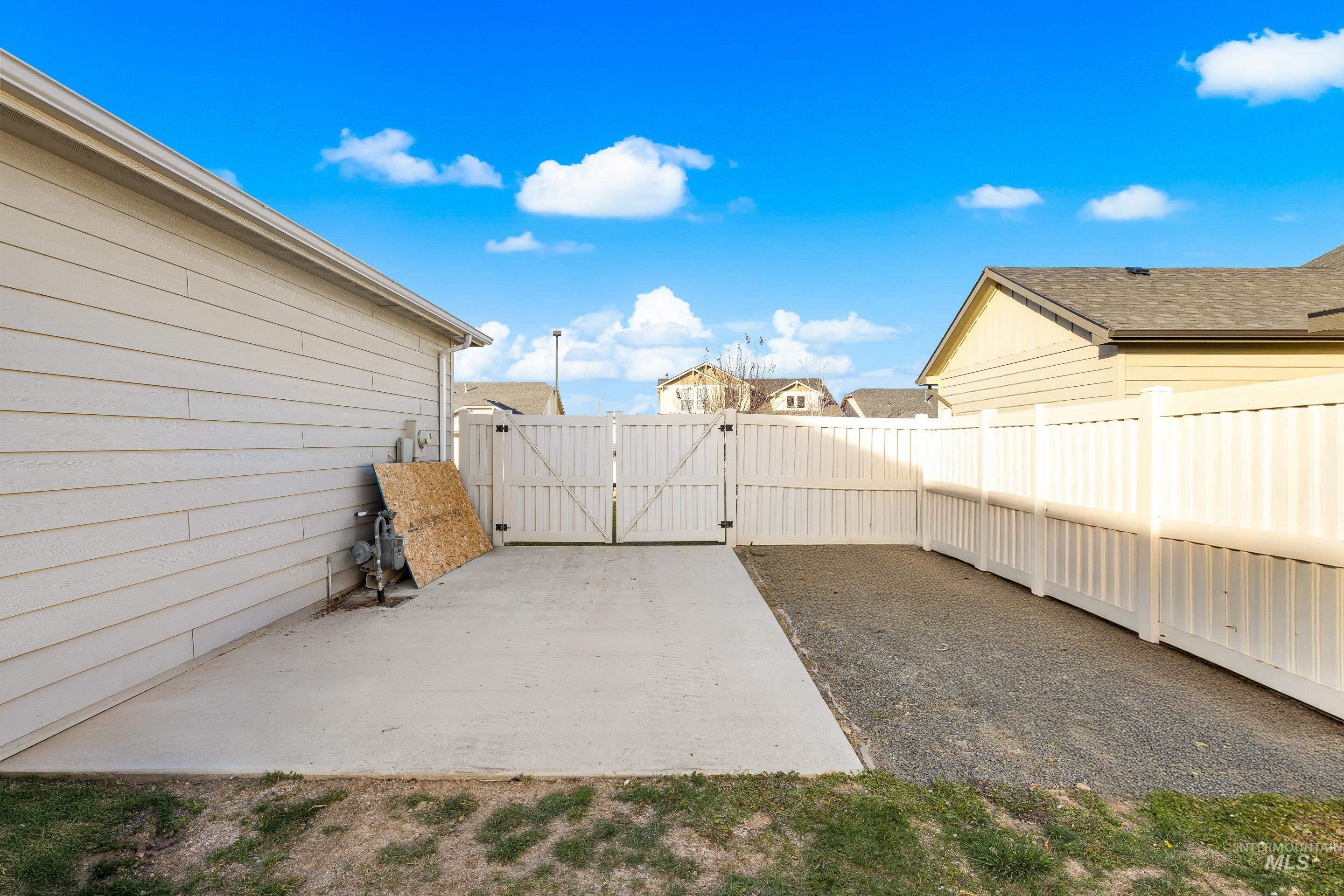 2413 W Foxglove Dr, Nampa, Idaho 83686, 3 Bedrooms, 2 Bathrooms, Residential For Sale, Price $410,000, 98968696