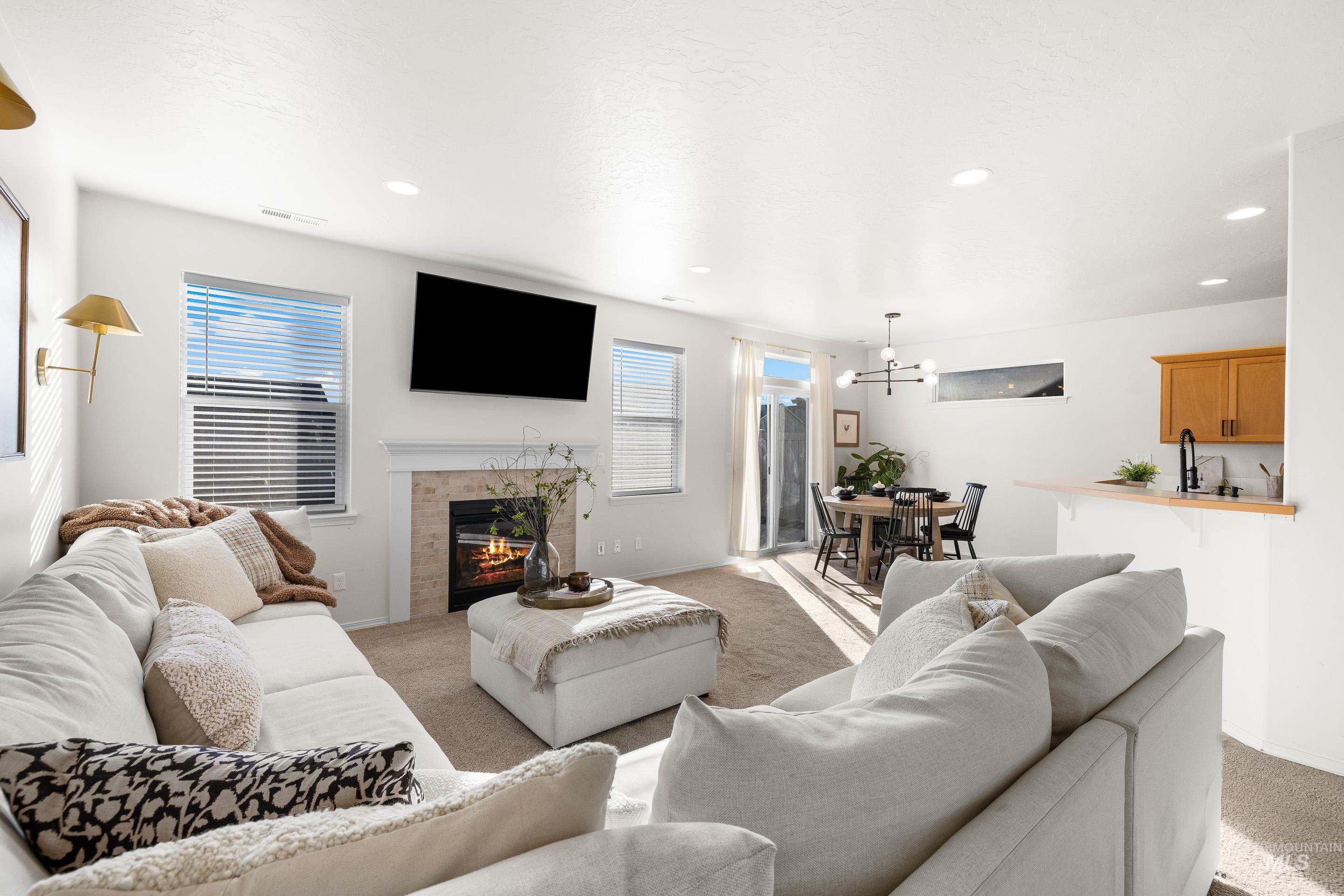 2413 W Foxglove Dr, Nampa, Idaho 83686, 3 Bedrooms, 2 Bathrooms, Residential For Sale, Price $410,000, 98968696