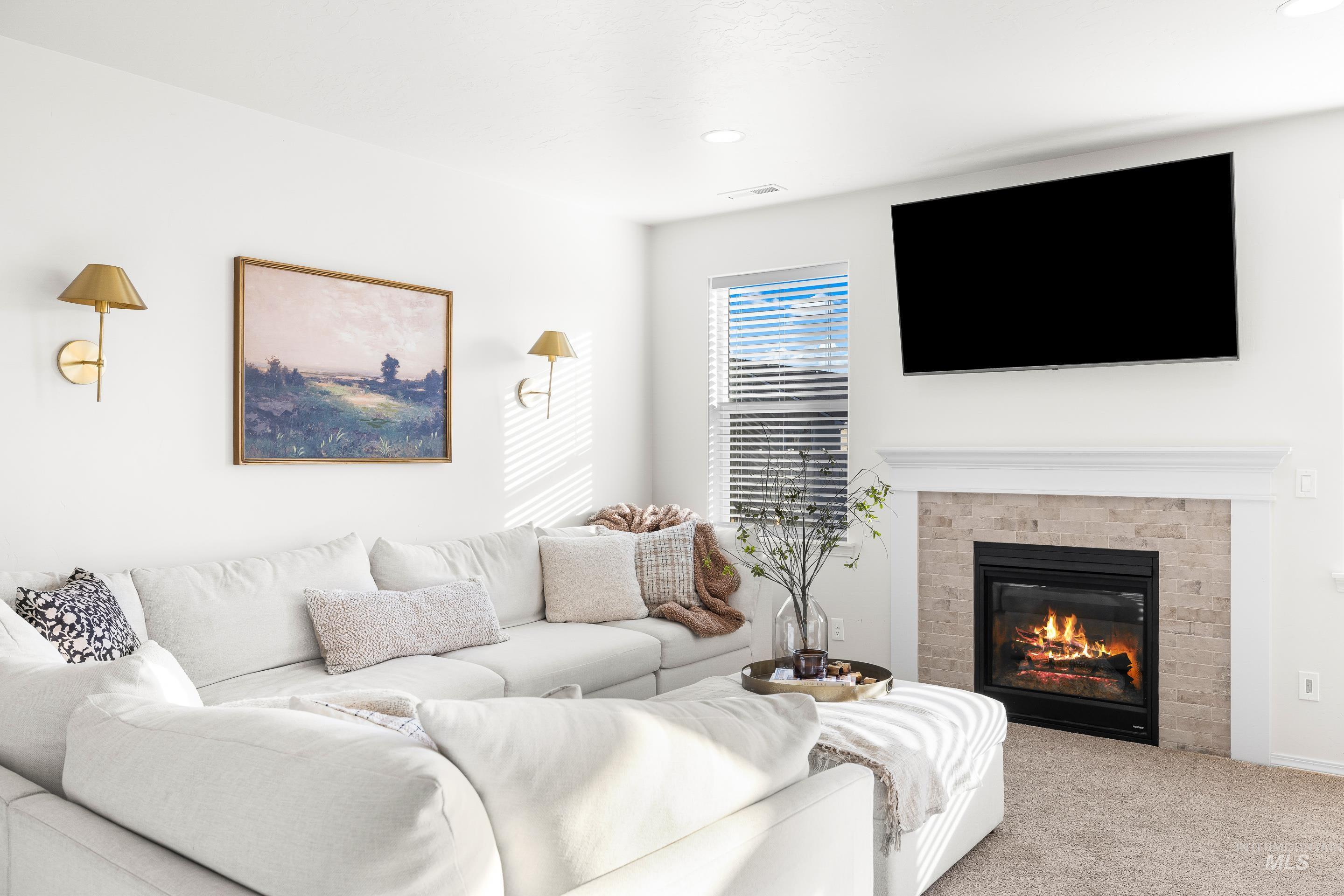 2413 W Foxglove Dr, Nampa, Idaho 83686, 3 Bedrooms, 2 Bathrooms, Residential For Sale, Price $410,000, 98968696