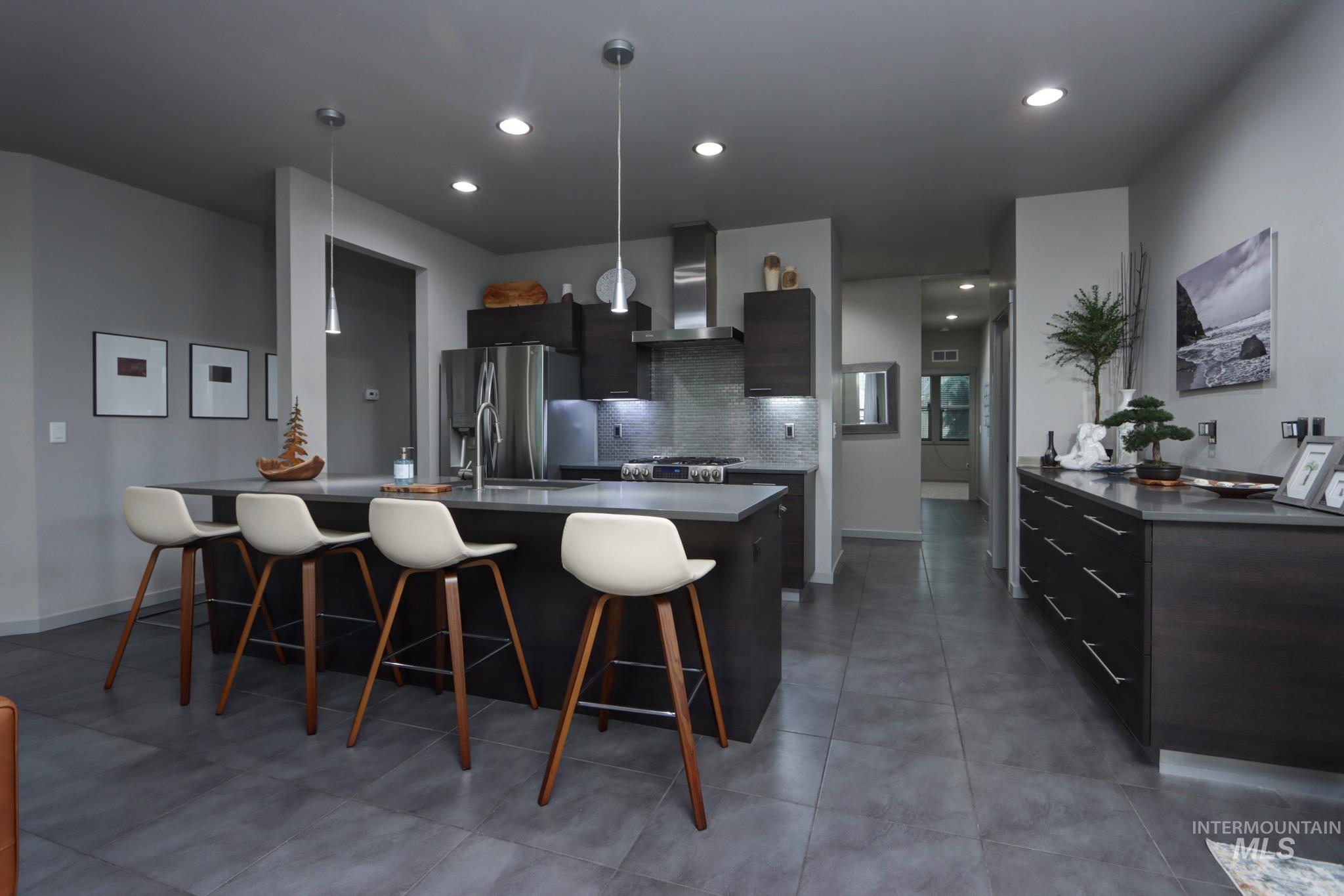 326 E Whitespur, Meridian, Idaho 83642, 2 Bedrooms, 2 Bathrooms, Residential For Sale, Price $418,000, 98968710