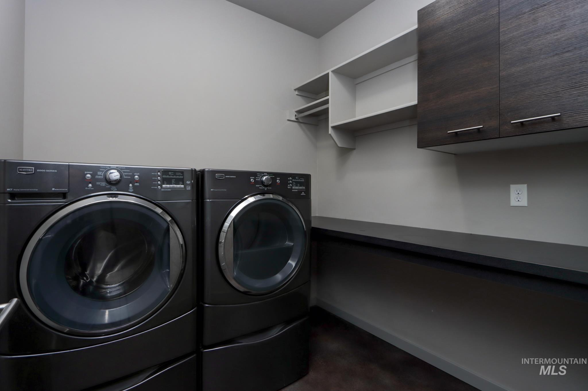 326 E Whitespur, Meridian, Idaho 83642, 2 Bedrooms, 2 Bathrooms, Residential For Sale, Price $418,000, 98968710