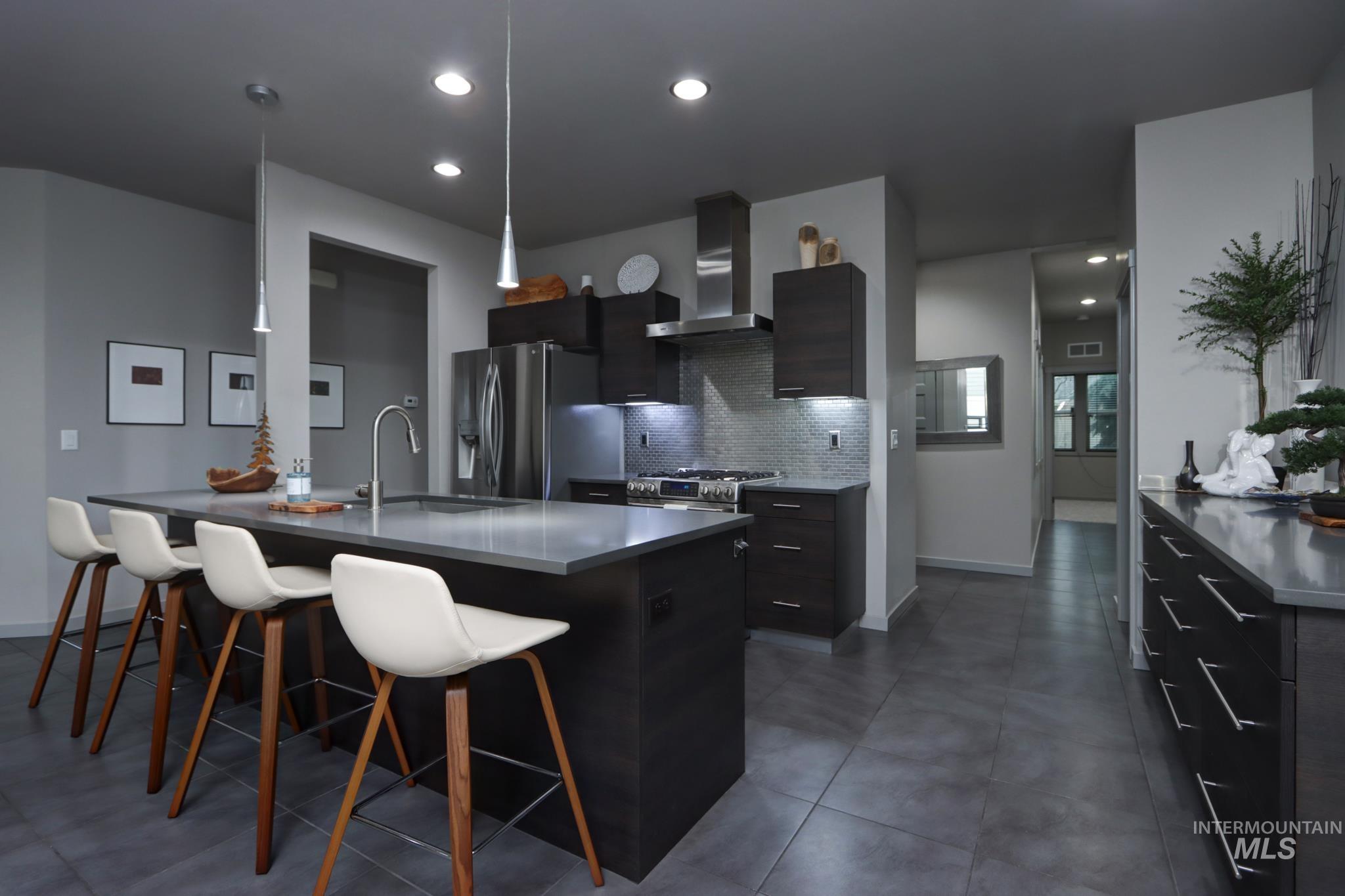 326 E Whitespur, Meridian, Idaho 83642, 2 Bedrooms, 2 Bathrooms, Residential For Sale, Price $418,000, 98968710