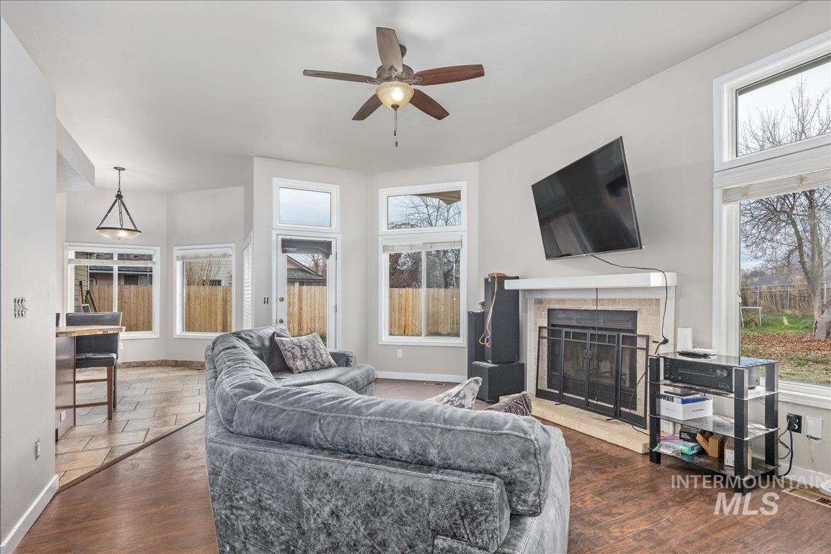 1966 N Pilgrim Avenue, Boise, Idaho 83704, 3 Bedrooms, 2 Bathrooms, Residential For Sale, Price $419,900, 98968717