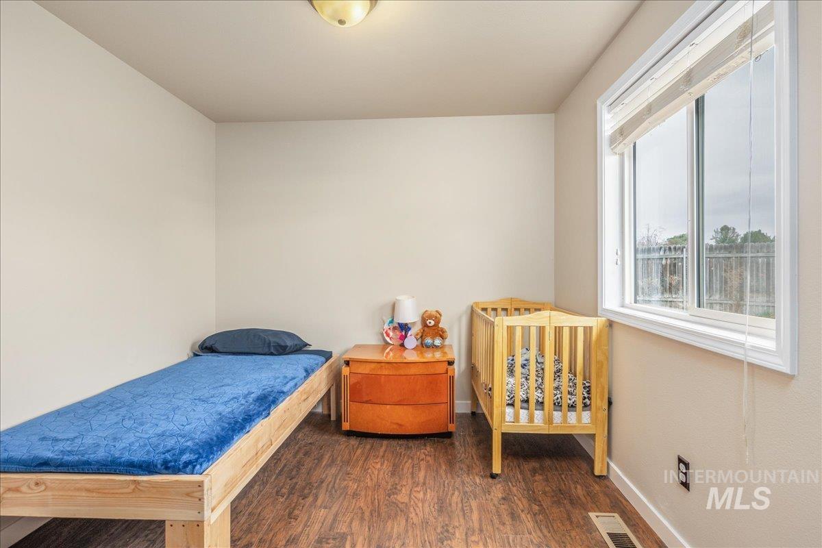 1966 N Pilgrim Avenue, Boise, Idaho 83704, 3 Bedrooms, 2 Bathrooms, Residential For Sale, Price $419,900, 98968717