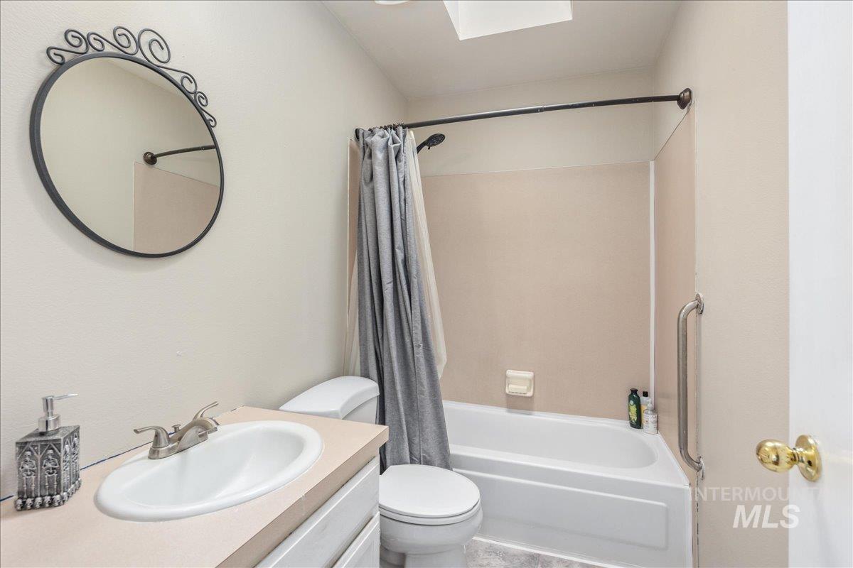 1966 N Pilgrim Avenue, Boise, Idaho 83704, 3 Bedrooms, 2 Bathrooms, Residential For Sale, Price $419,900, 98968717