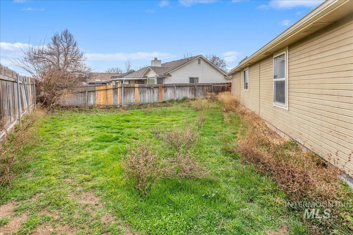 1966 N Pilgrim Avenue, Boise, Idaho 83704, 3 Bedrooms, 2 Bathrooms, Residential For Sale, Price $419,900, 98968717